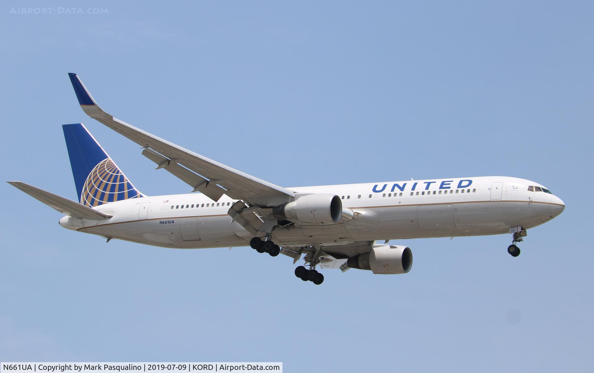 N661UA, 1993 Boeing 767-322 C/N 27158, Boeing 767-322