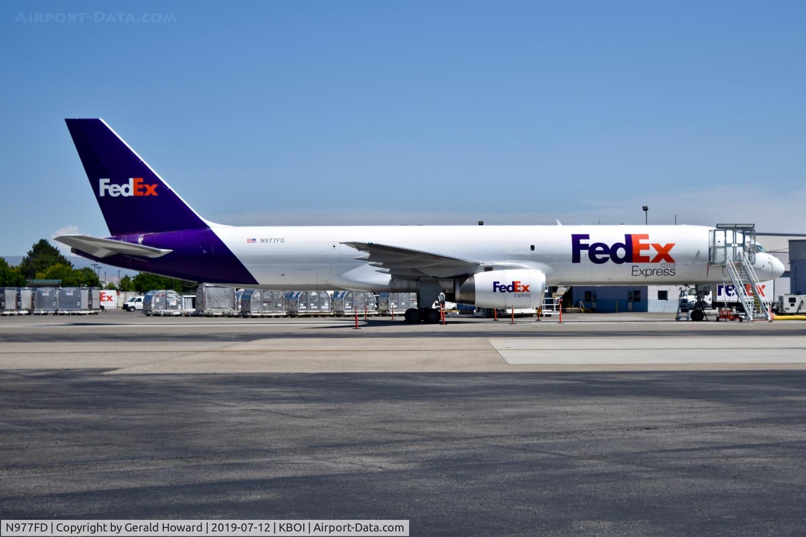 N977FD, 1988 Boeing 757-236 C/N 24118, Parked on the Fed Ex ramp.