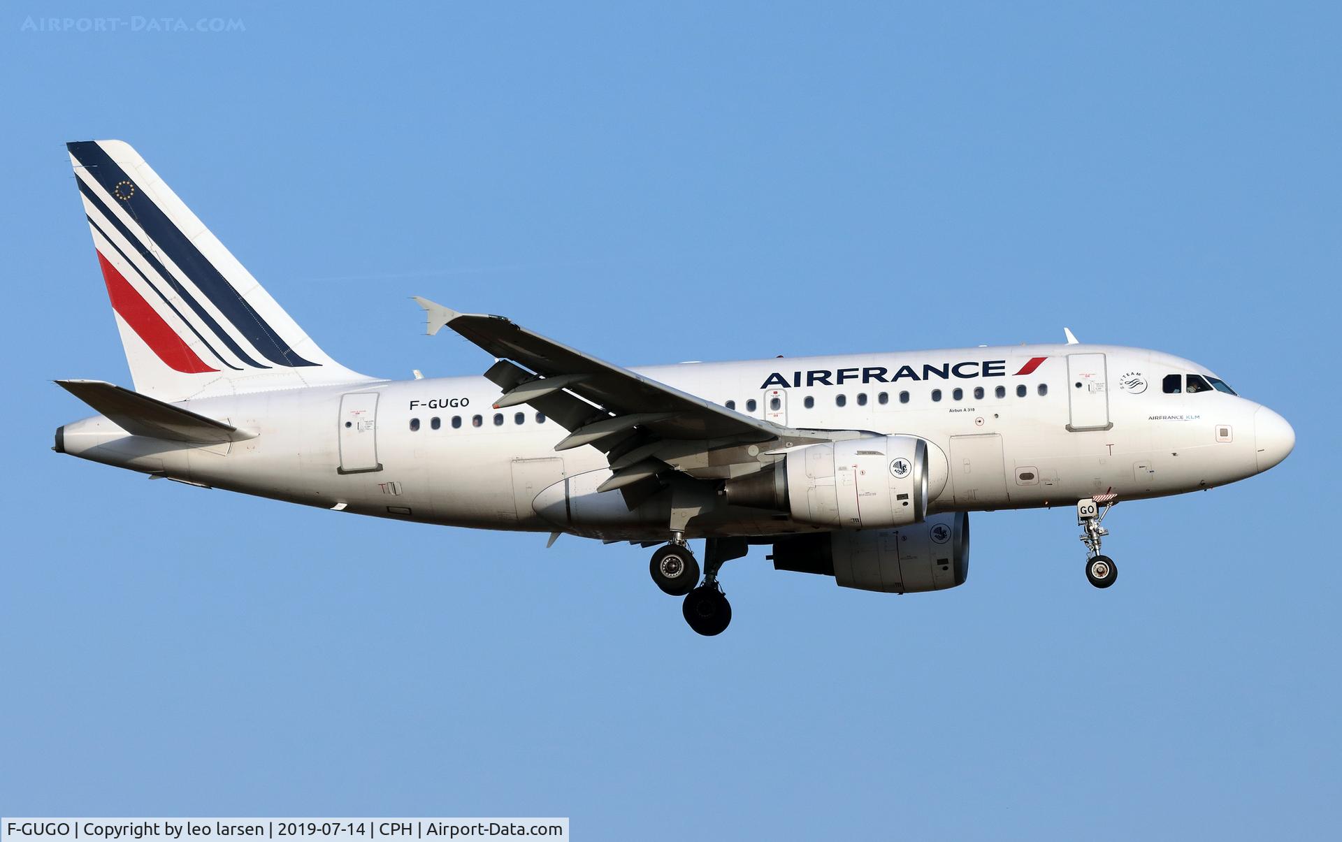 F-GUGO, 2006 Airbus A318-111 C/N 2951, Copenhagen 14.7.2019 L/D R-22L