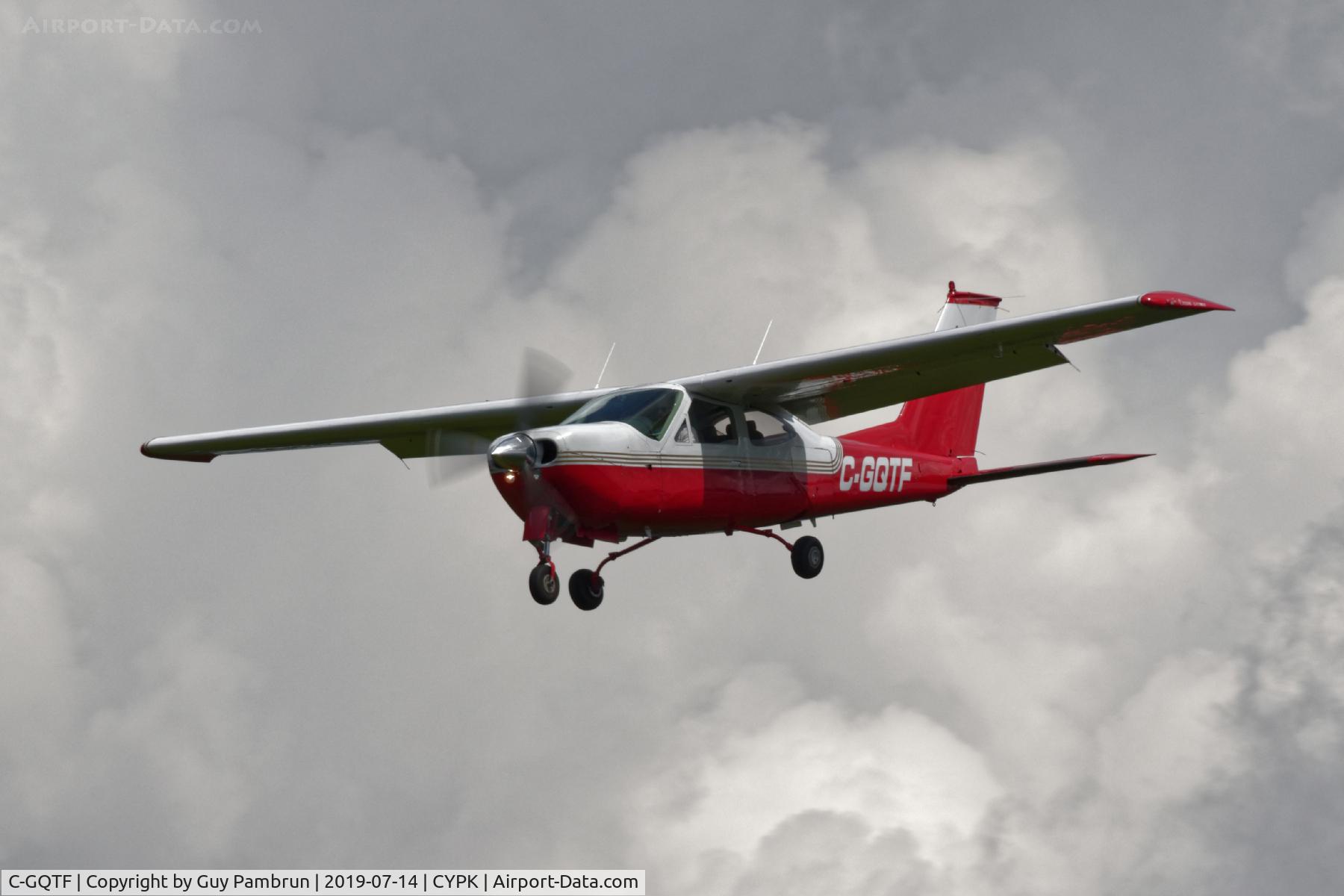 C-GQTF, 1977 Cessna 177RG Cardinal C/N 177RG1264, Landing