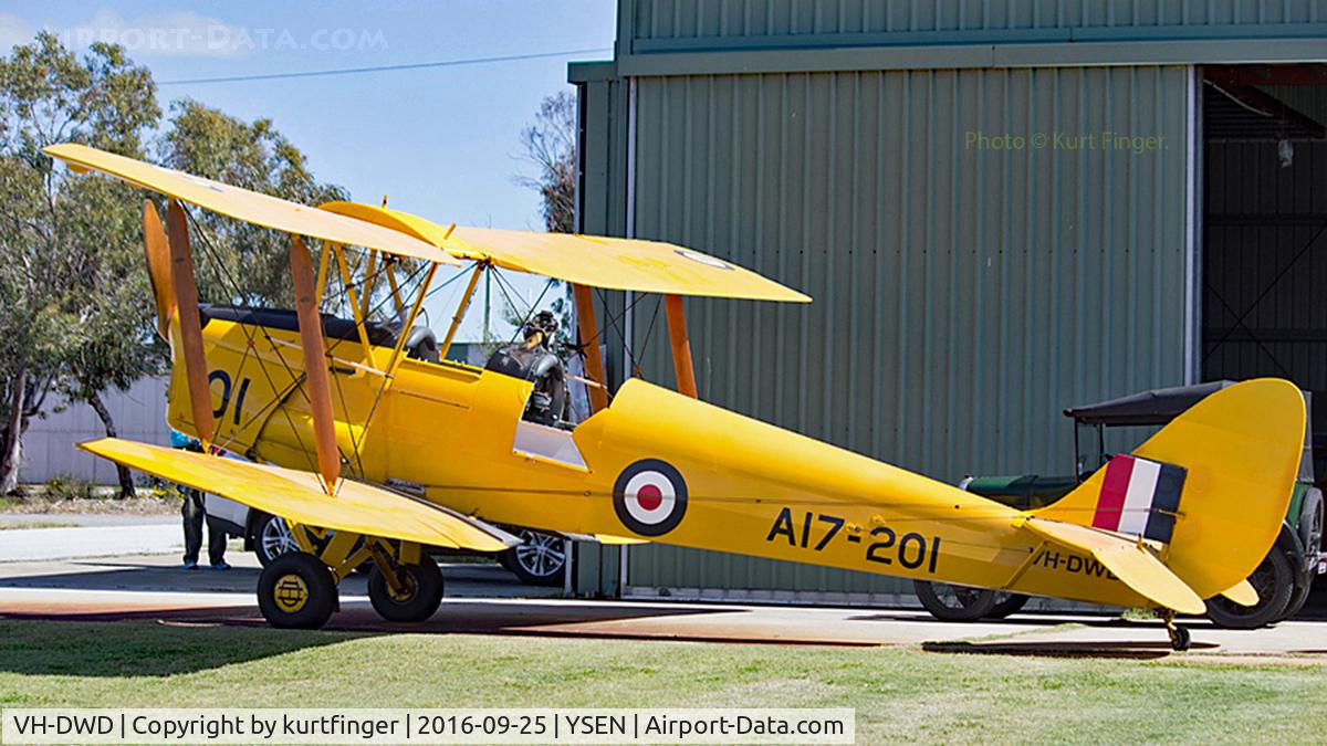 VH-DWD, 1940 De Havilland Australia DH-82A Tiger Moth C/N DHA202, De Havilland DH 82A Tiger Moth VH-DWD Serpentine 25-09-16.