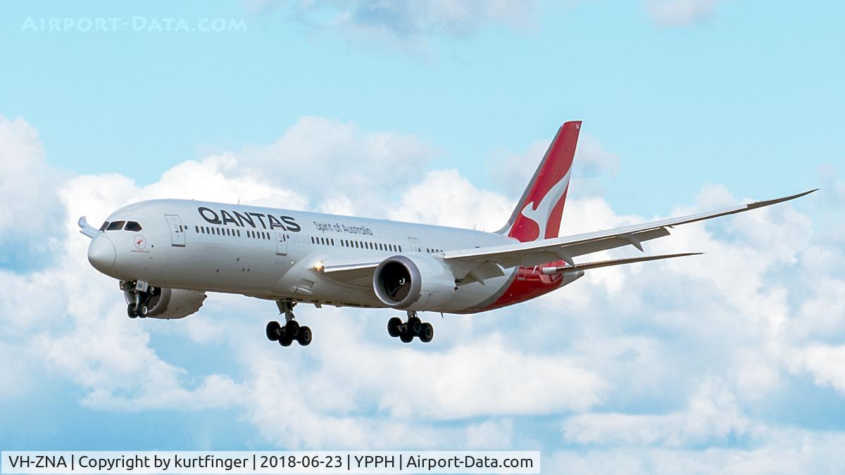 VH-ZNA, 2017 Boeing 787-9 Dreamliner C/N 39038, Boeing 787-9. Qantas VH-ZNA runway 03. 23/06/18 YPPH.