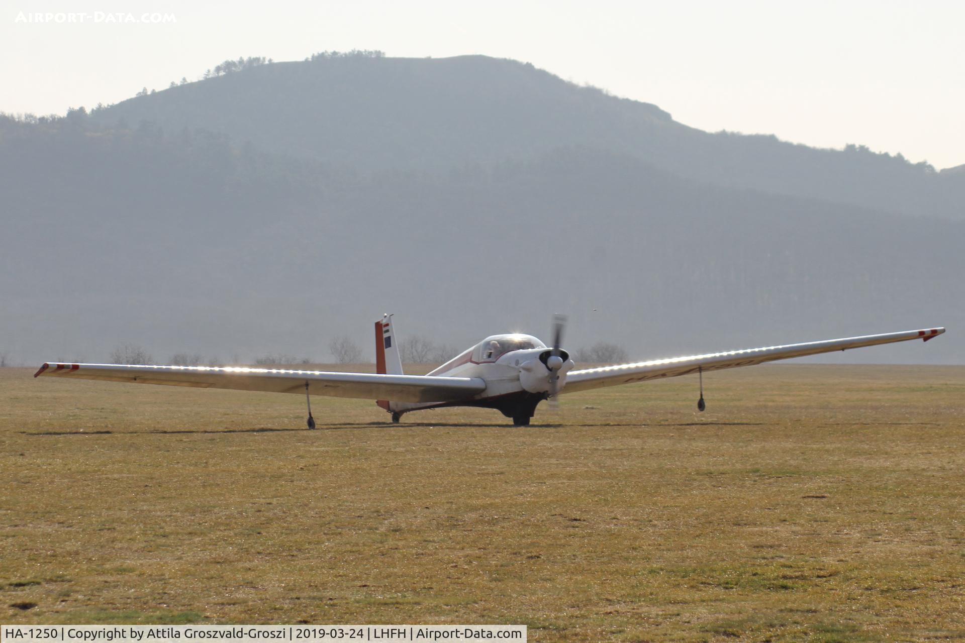 HA-1250, 1968 Scheibe SF-25B Falke C/N 4632, LHFH - Airport of Farkashegy, Hungary