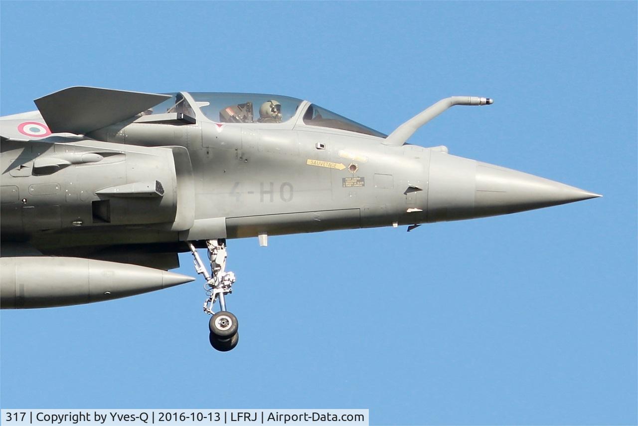317, Dassault Rafale B C/N 317, Dassault Rafale B, On final rwy 08, Landivisiau naval air base (LFRJ)