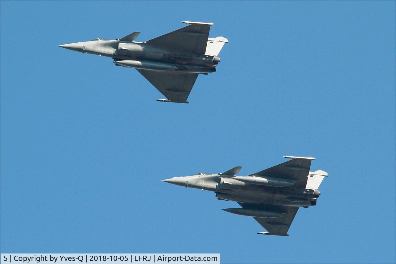 5, Dassault Rafale M C/N 5, Dassault Rafale M,  Flight over Landivisiau naval air base (LFRJ)