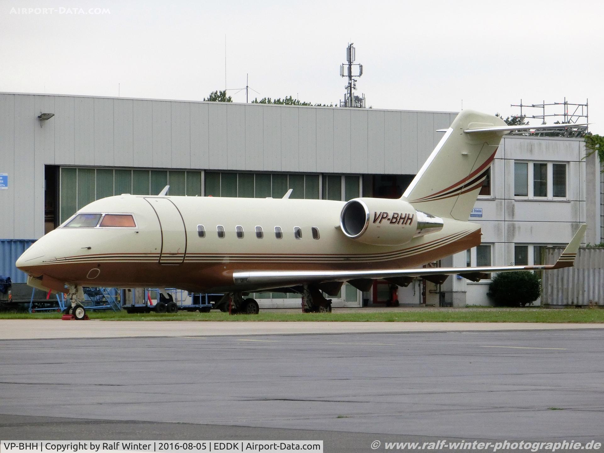VP-BHH, 2000 Bombardier Challenger 604 (CL-600-2B16) C/N 5448, Bombardier CL-600-2B16 Challenger 604 - FZE Gulf Wings - 5448 - VP-BHH - 05.08.2016 - CGN
