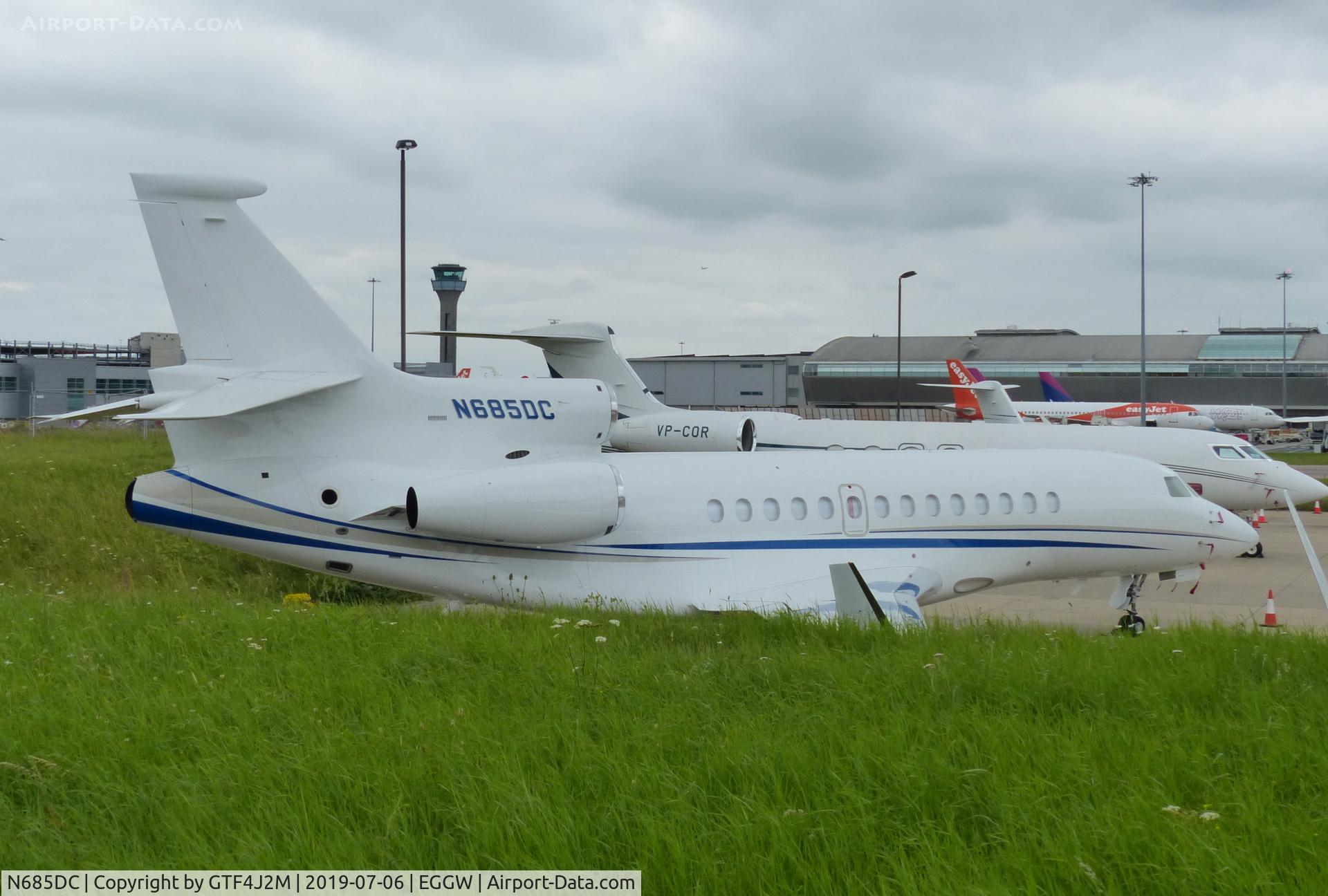 N685DC, 2010 Dassault Falcon 7X C/N 93, N685DC at Luton 06Jly19