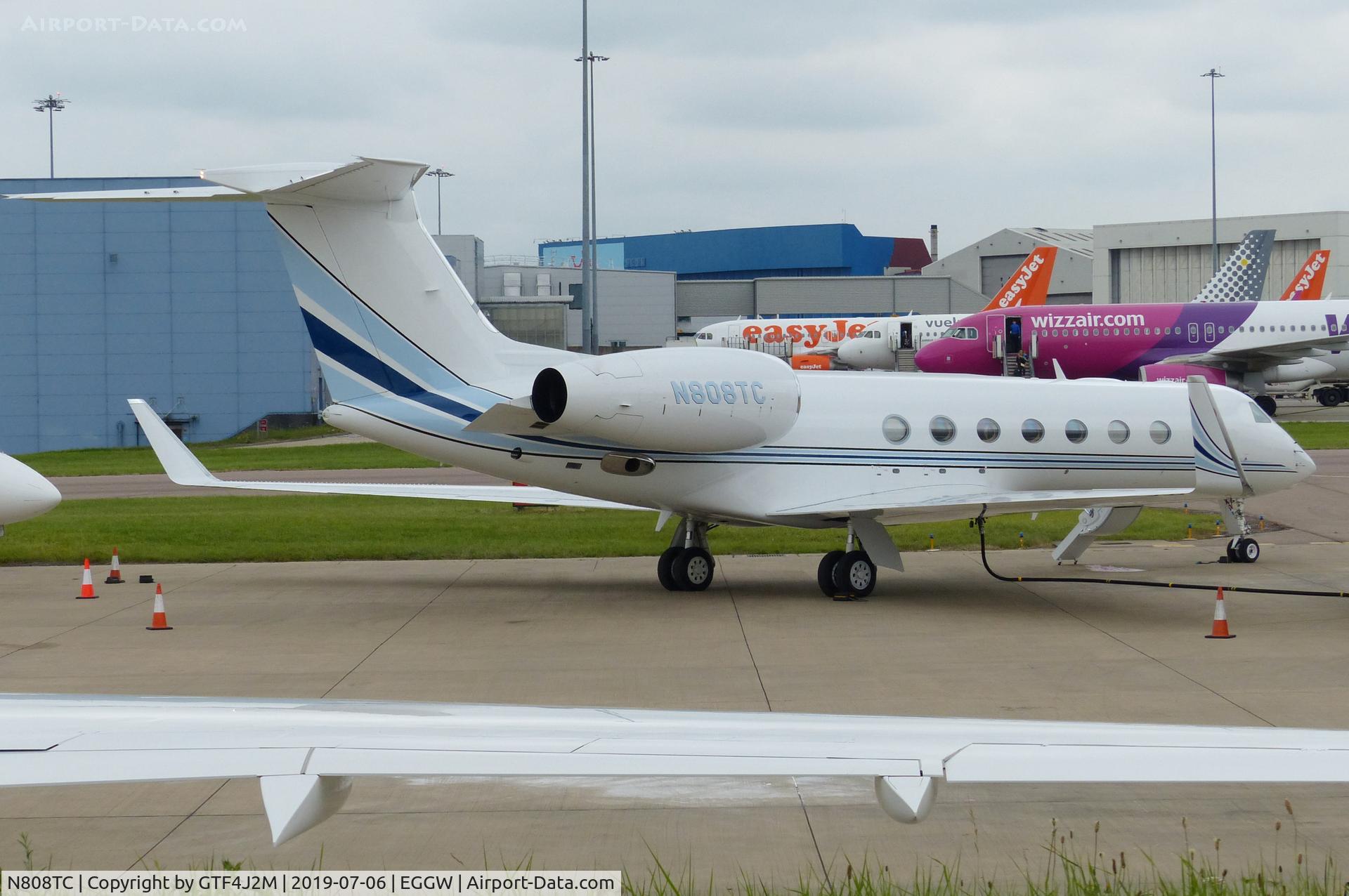 N808TC, 2007 Gulfstream Aerospace GV-SP (G550) C/N 5154, N808TC at Luton 06Jly19