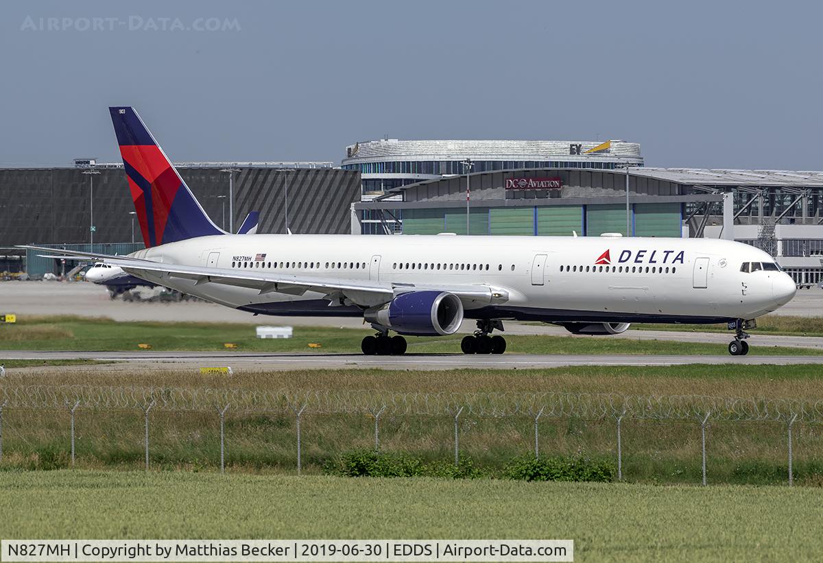 N827MH, 2001 Boeing 767-432/ER C/N 29705, N827MH