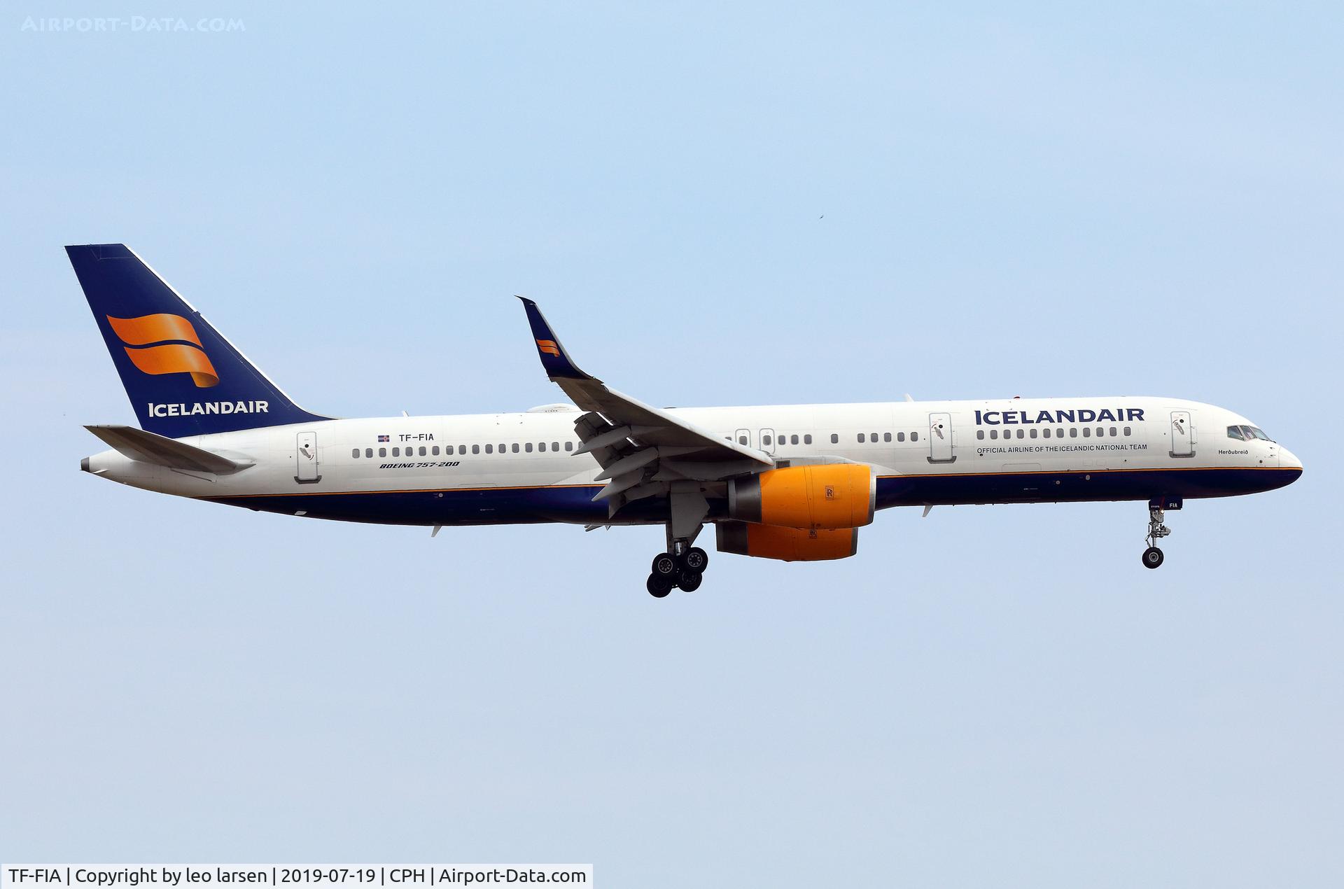 TF-FIA, 2000 Boeing 757-256 C/N 29310, Copenhagen 19.7.2019 L/D R-22L