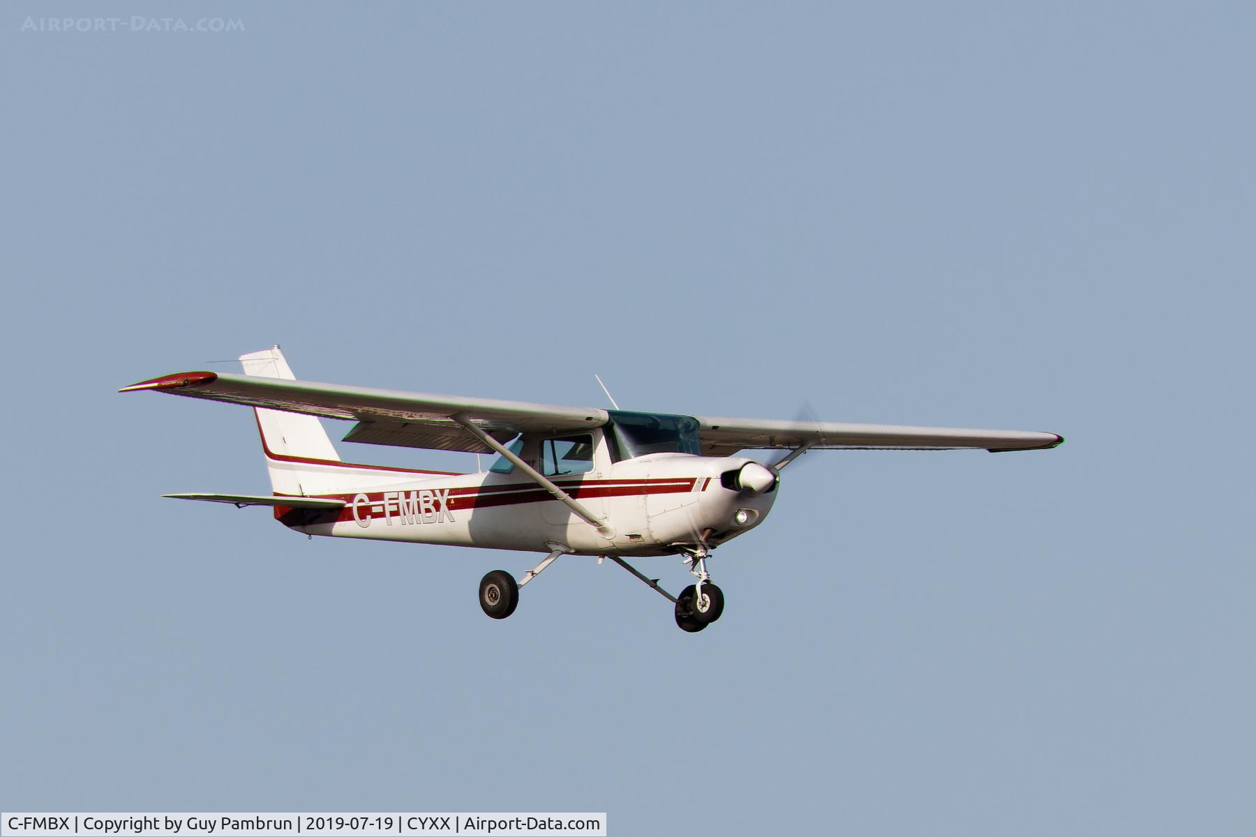 C-FMBX, 1981 Cessna 152 C/N 15285242, Landing