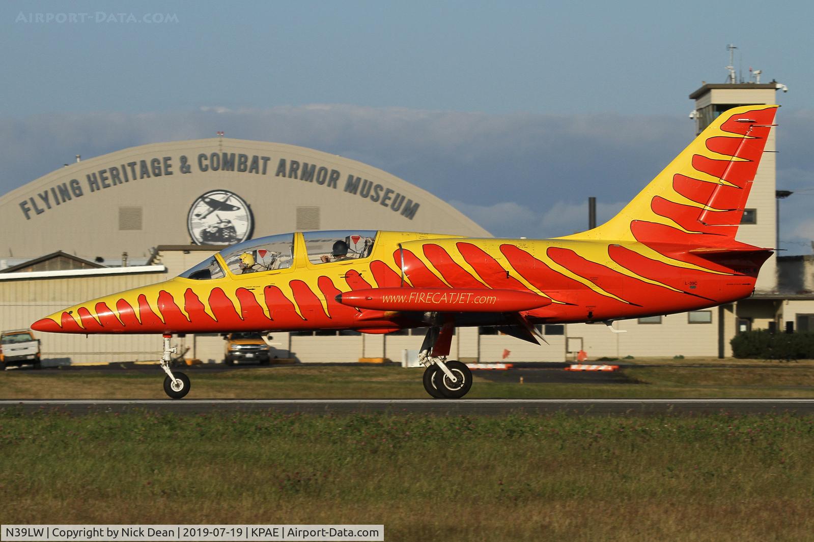 N39LW, 1981 Aero L-39C Albatros C/N 132039, PAE/KPAE