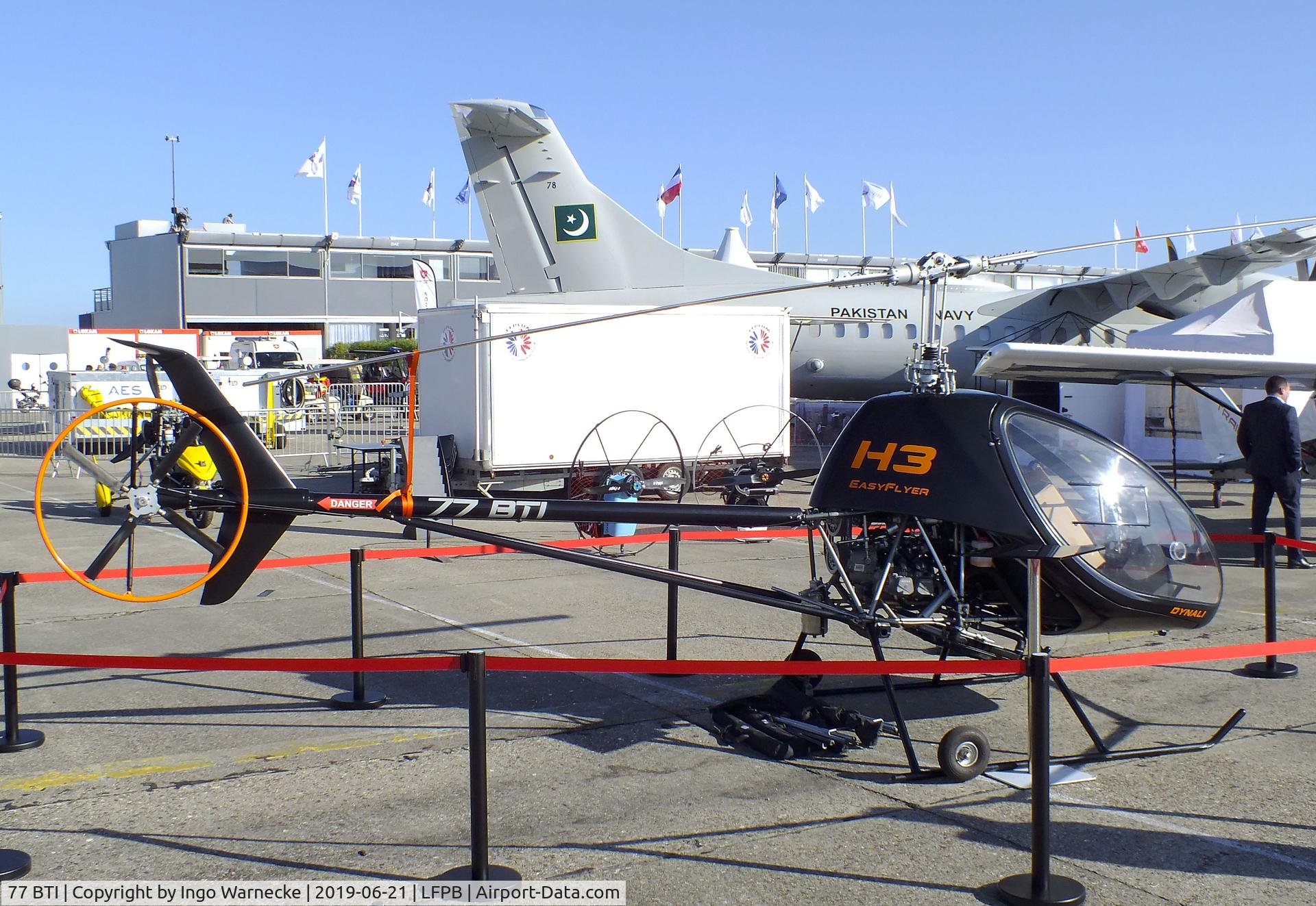 77 BTI, , Dynali H3 EasyFlyer at the Aerosalon 2019, Paris