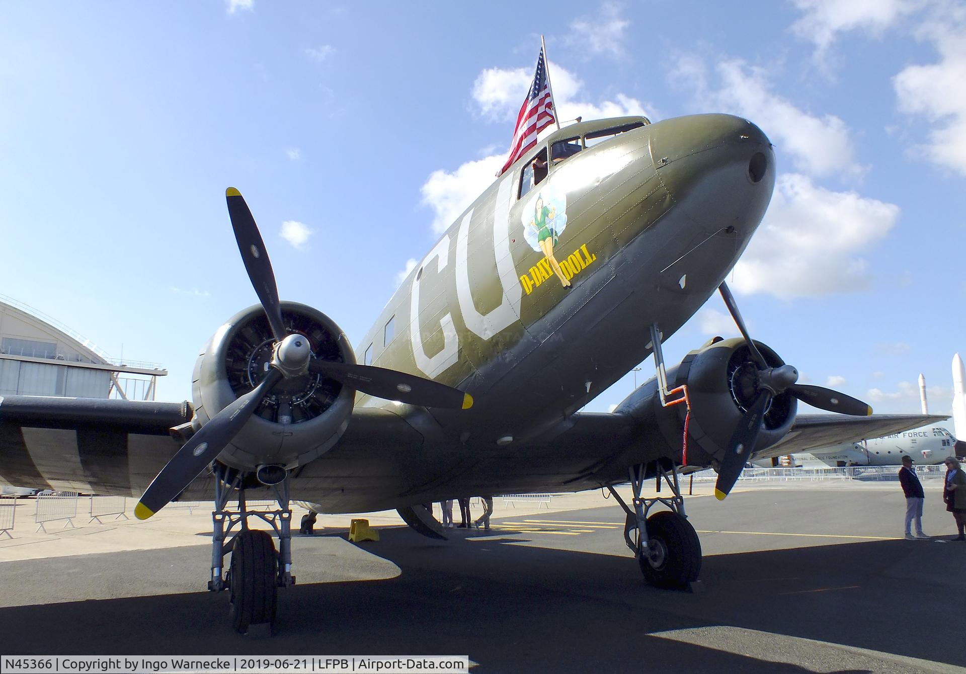 N45366, 1943 Douglas C-53D-DO Skytrooper (DC-3A) C/N 11757, Douglas C-53D Skytrooper at the Aerosalon 2019, Paris