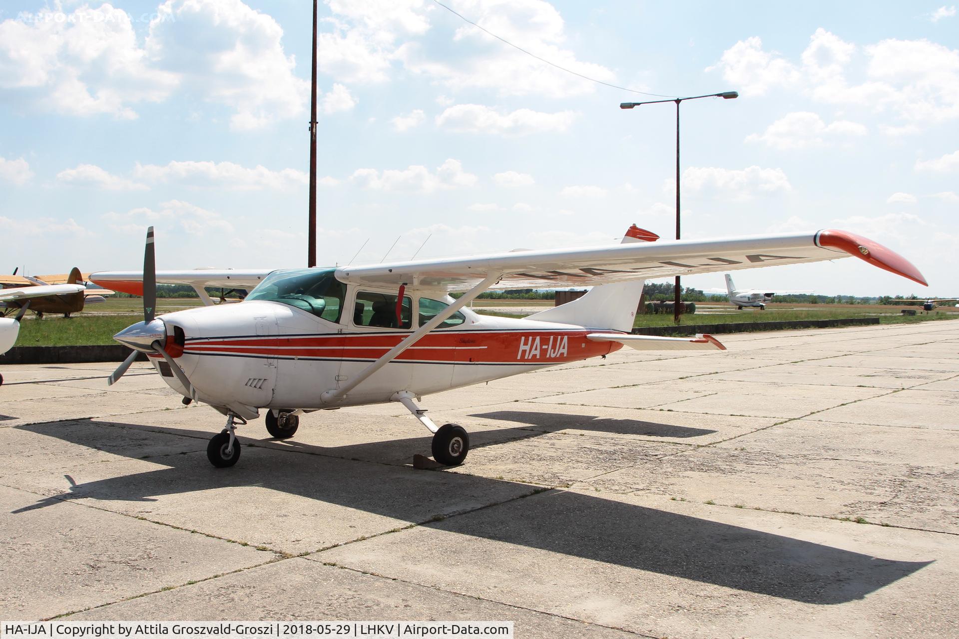 HA-IJA, 1972 Cessna 182P Skylane Skylane C/N 18261398, LHKV - Kaposujlak Airport, Hungary