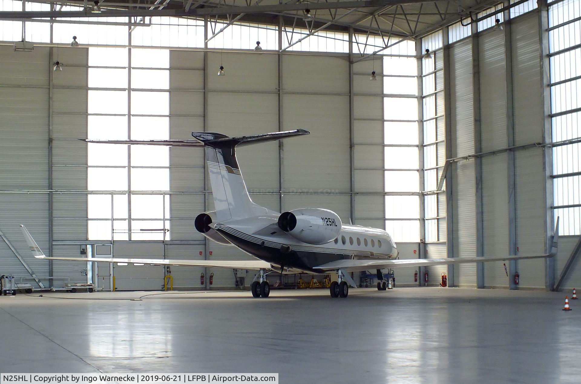 N25HL, 2005 Gulfstream Aerospace G-V C/N 5066, Gulfstream G V at Paris, Le Bourget airport