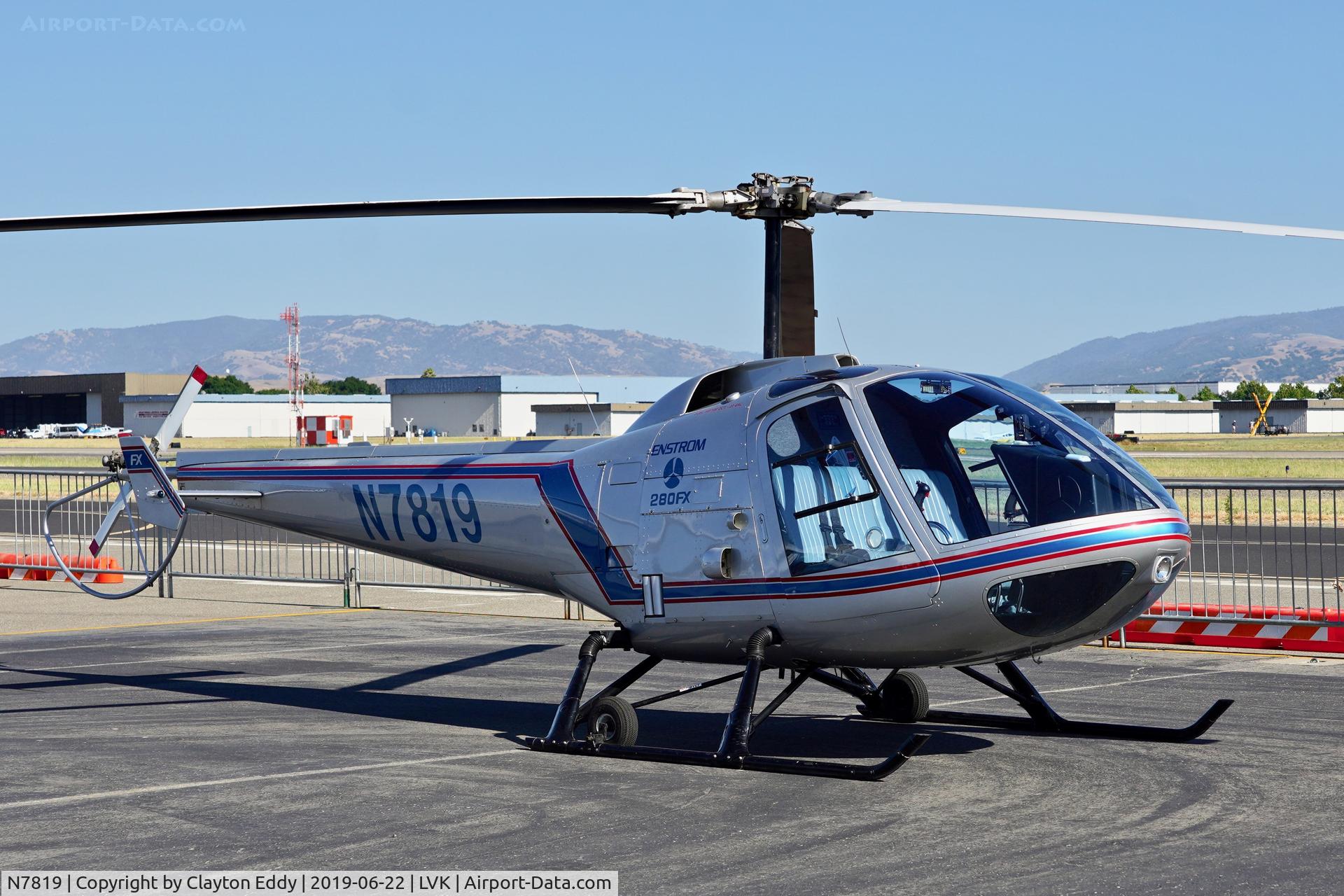 N7819, 2002 Enstrom 280FX Shark C/N 2092, Livermore Airport California 2019.