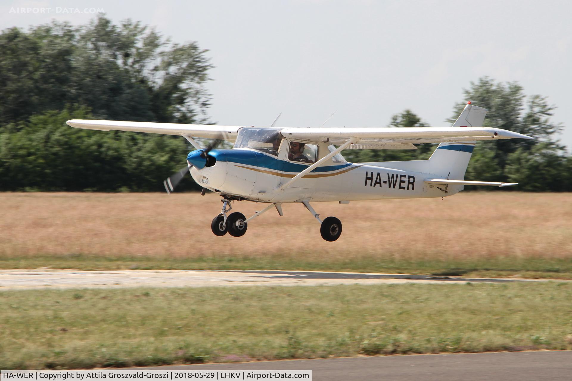 HA-WER, 1980 Reims F152 C/N 1728, LHKV - Kaposujlak Airport, Hungary