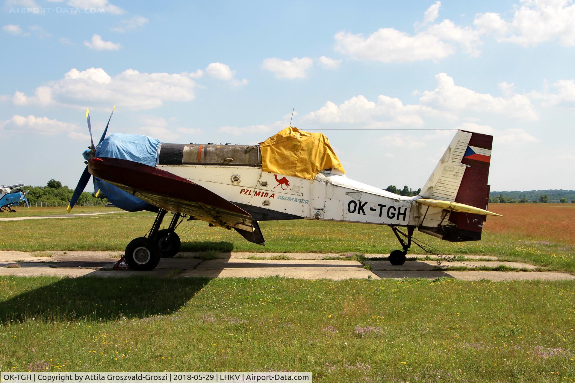 OK-TGH, PZL-Mielec M-18 C/N 1Z01817, LHKV - Kaposujlak Airport, Hungary