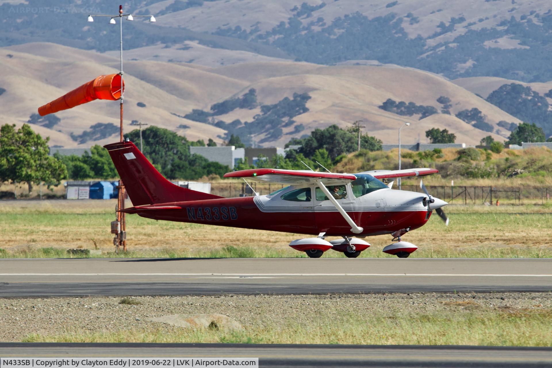 N433SB, 1969 Cessna 182M Skylane C/N 18259876, Livermore Airport California 2019.