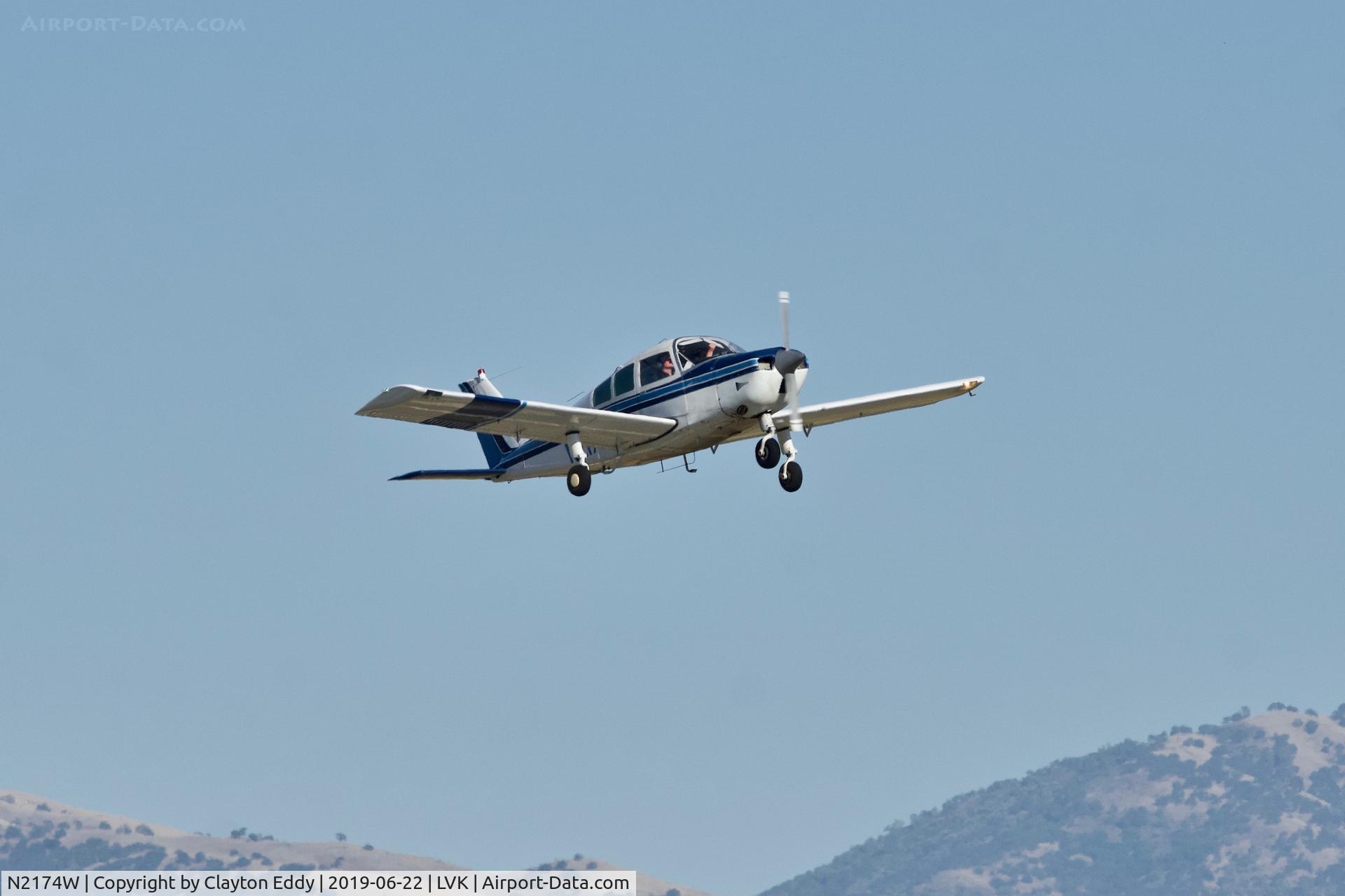 N2174W, 1974 Beech C23 Sundowner 180 C/N M-1562, Livermore Airport California 2019.