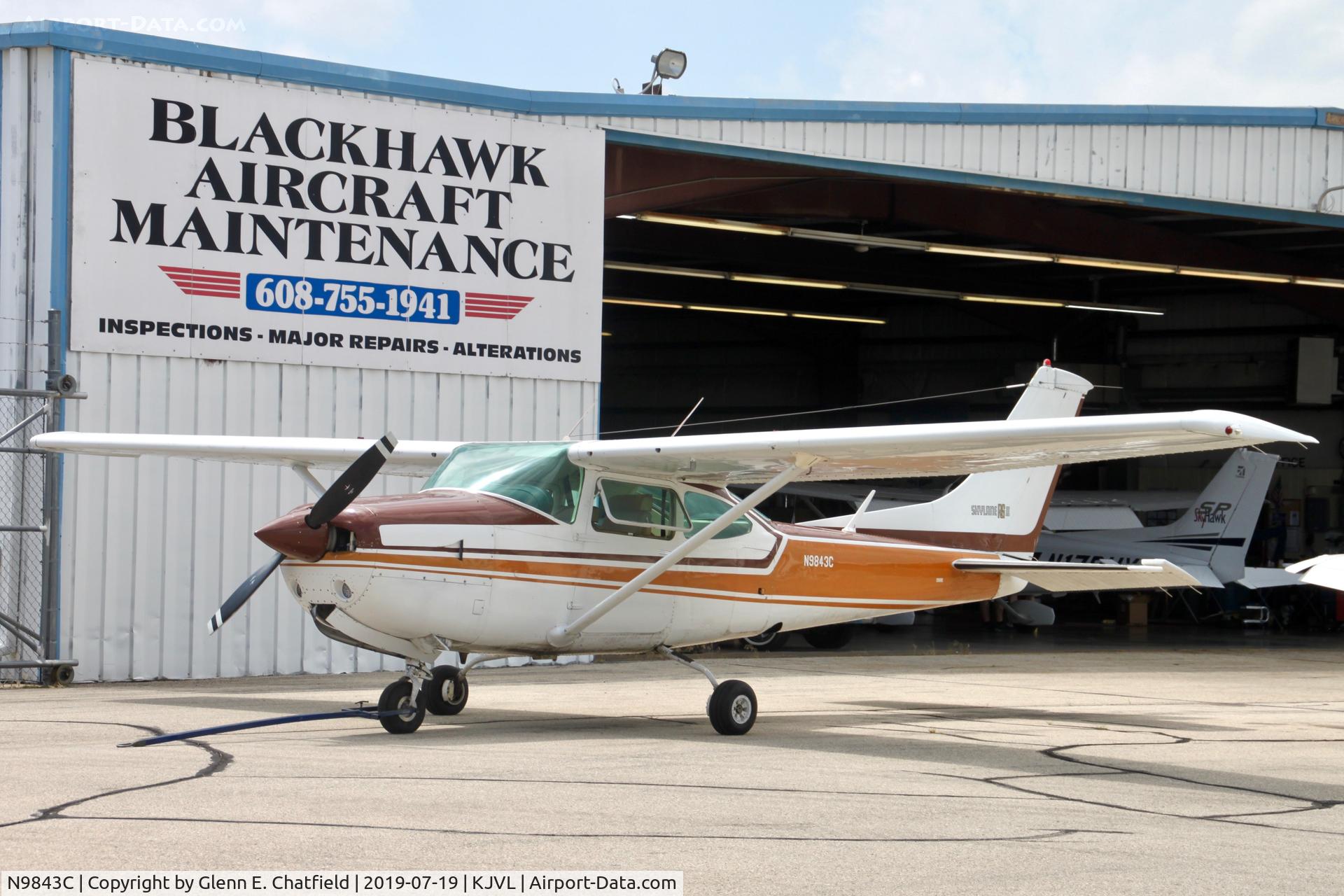 N9843C, 1978 Cessna R182 Skylane RG C/N R18200463, Waiting around