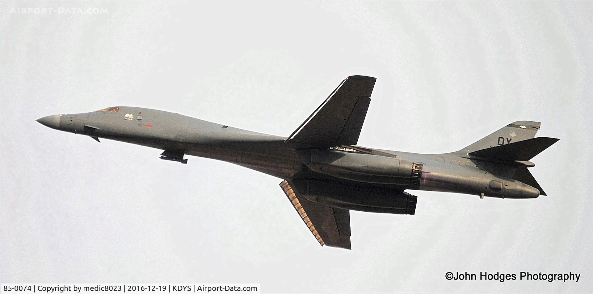 85-0074, Rockwell B-1B Lancer C/N 34, off on a mission