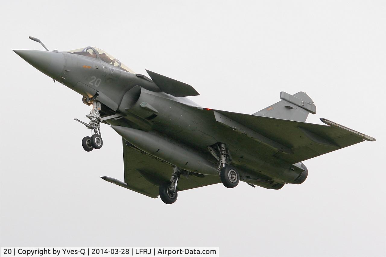 20, Dassault Rafale M C/N 20, Dassault Rafale M, On final rwy 26, Landivisiau Naval Air Base (LFRJ)