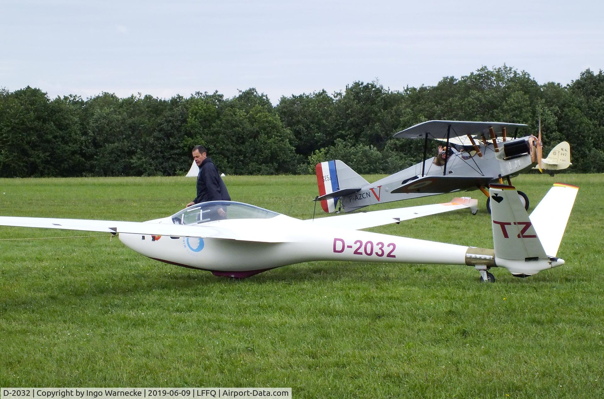 D-2032, Start & Flug H101 Salto C/N 9, Start & Flug H101 Salto at the Meeting Aerien 2019, La-Ferte-Alais