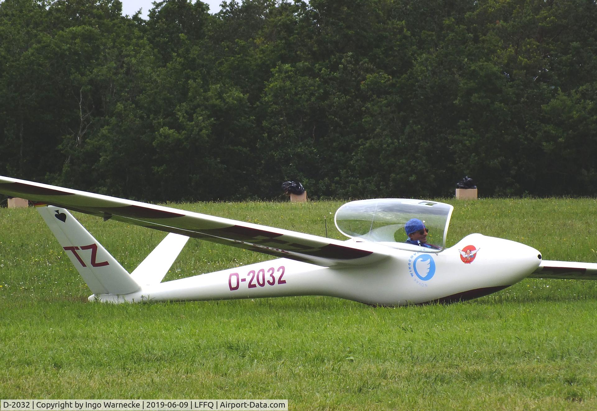 D-2032, Start & Flug H101 Salto C/N 9, Start & Flug H101 Salto at the Meeting Aerien 2019, La-Ferte-Alais
