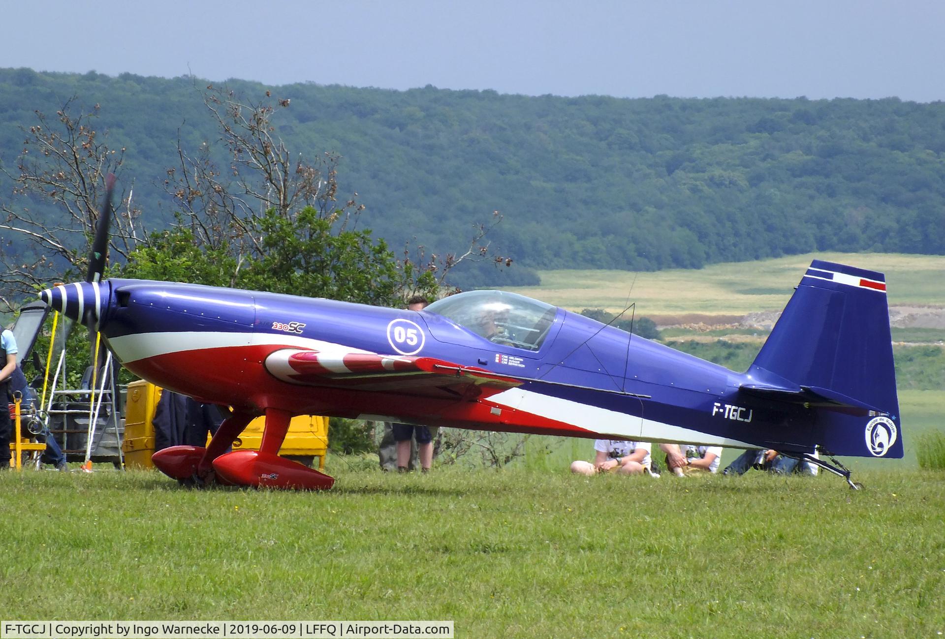 F-TGCJ, Extra EA-330SC C/N 05, Extra EA-330SC of the équipe de voltige de l’Armée de l’air (EVAA) at the meeting aerien 2019, La-Ferte-Alais