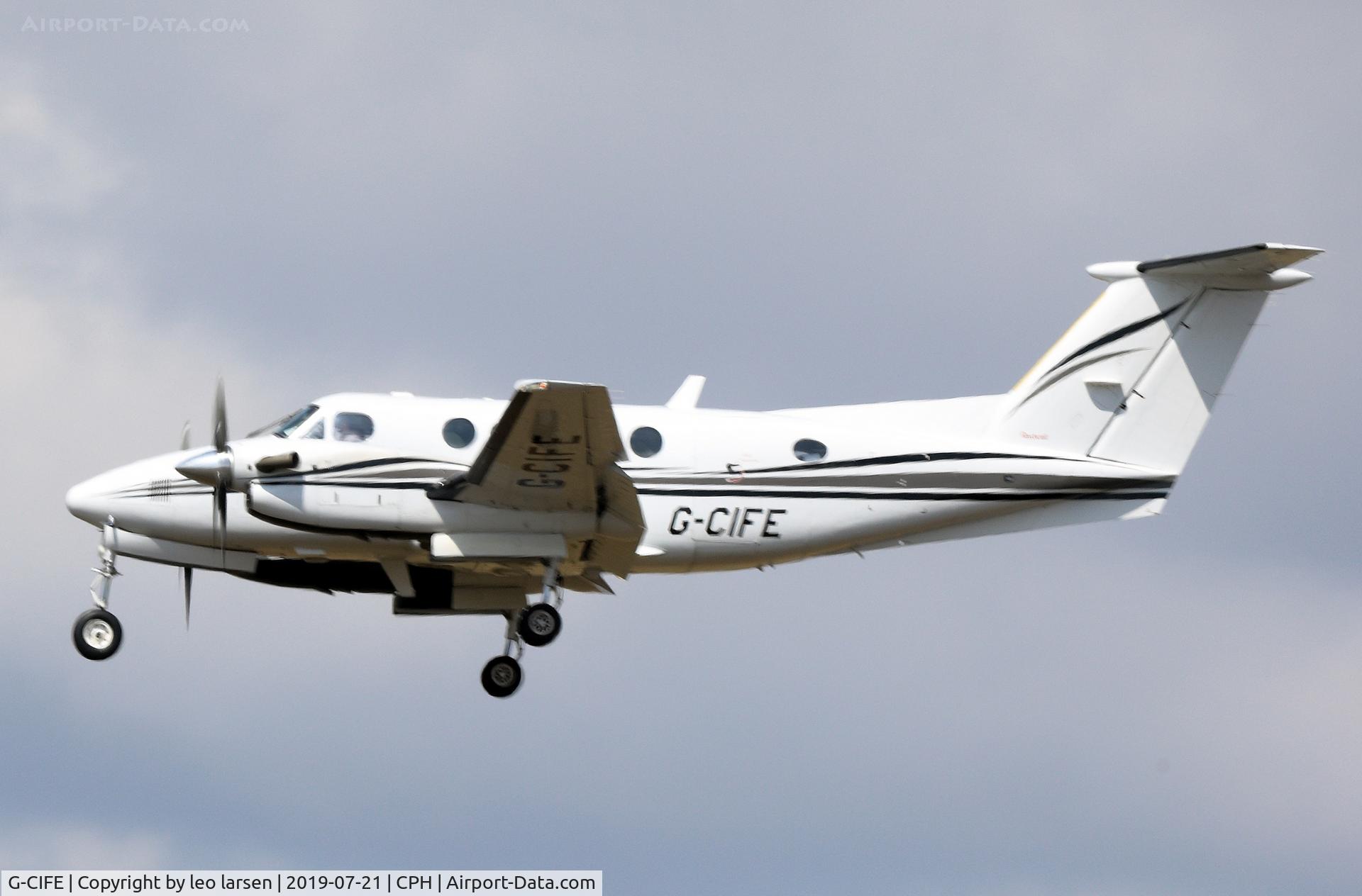 G-CIFE, 2003 Raytheon B200 King Air C/N BB-1829, Copenhagen 21.7.2019 L/D R-22L