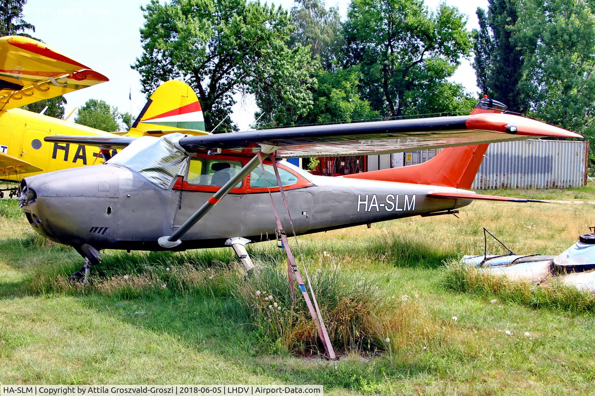 HA-SLM, Cessna 182P Skylane C/N 18262838, LHDV - Dunaujváros/Kisapostag Airport, Hungary
