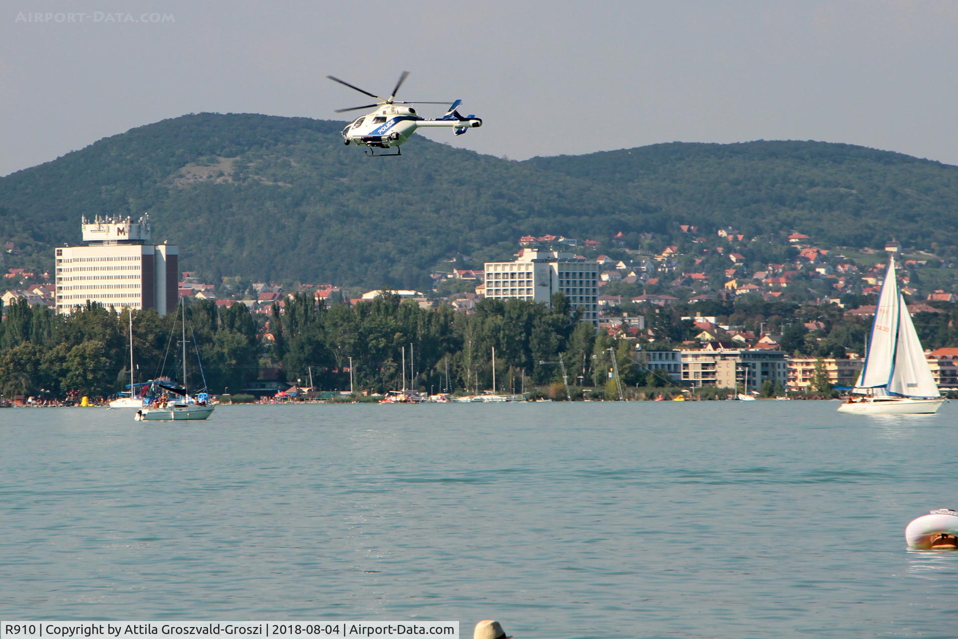 R910, 2007 McDonnell Douglas MD-902 Explorer C/N 900-00122, Air patrol over Lake Balaton at the shore of Tihany