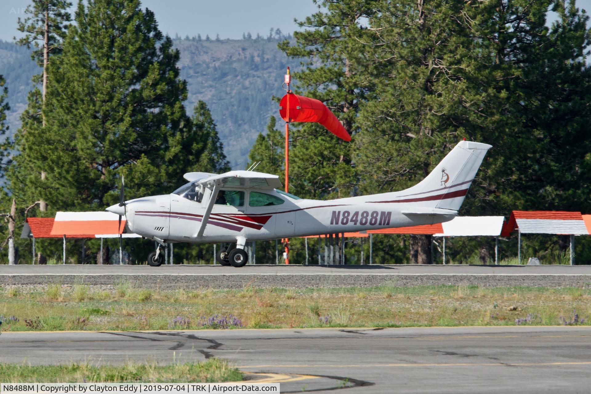 N8488M, 1976 Cessna 182P Skylane C/N 18264626, Truckee Airport 2019.