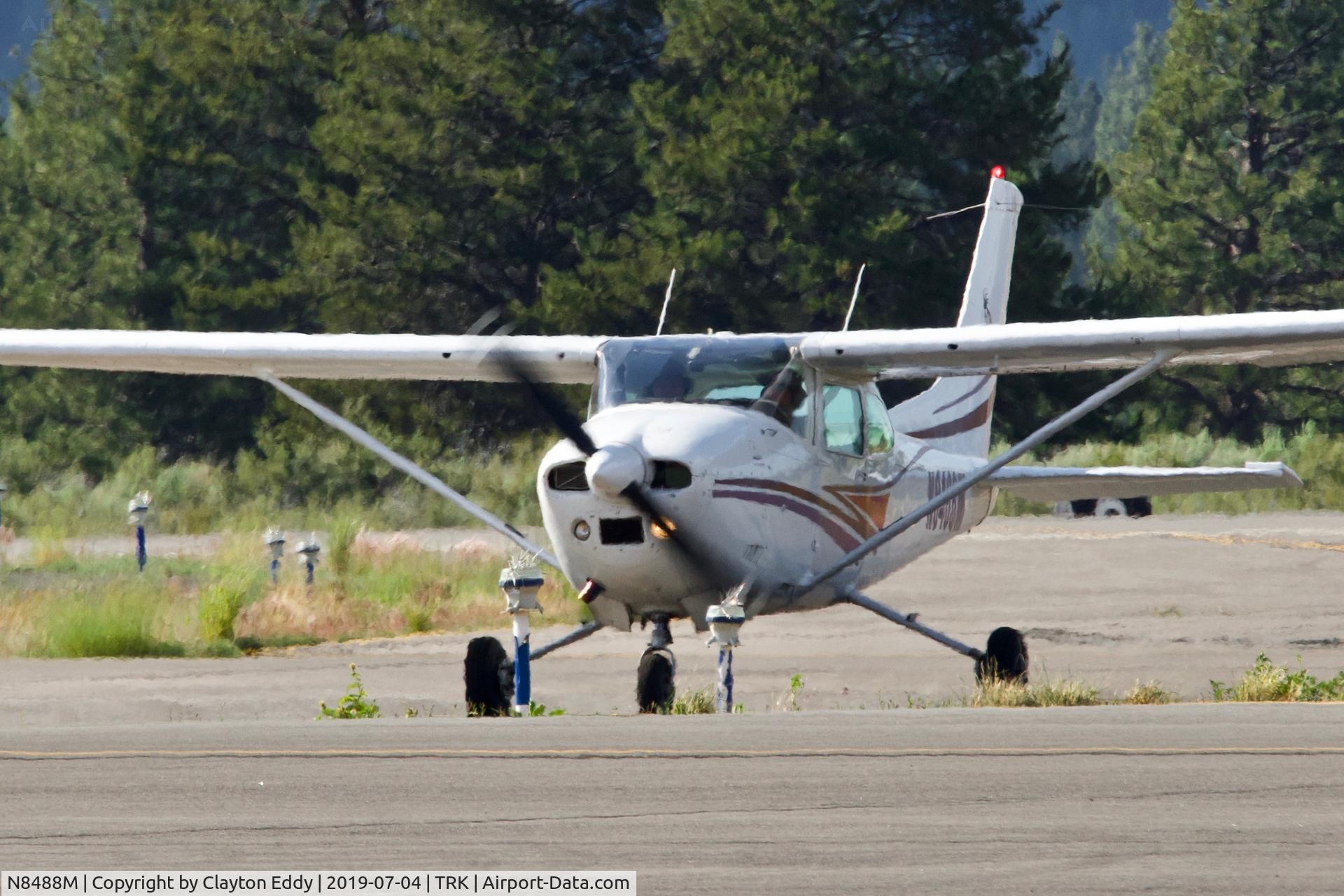 N8488M, 1976 Cessna 182P Skylane C/N 18264626, Truckee Airport 2019.