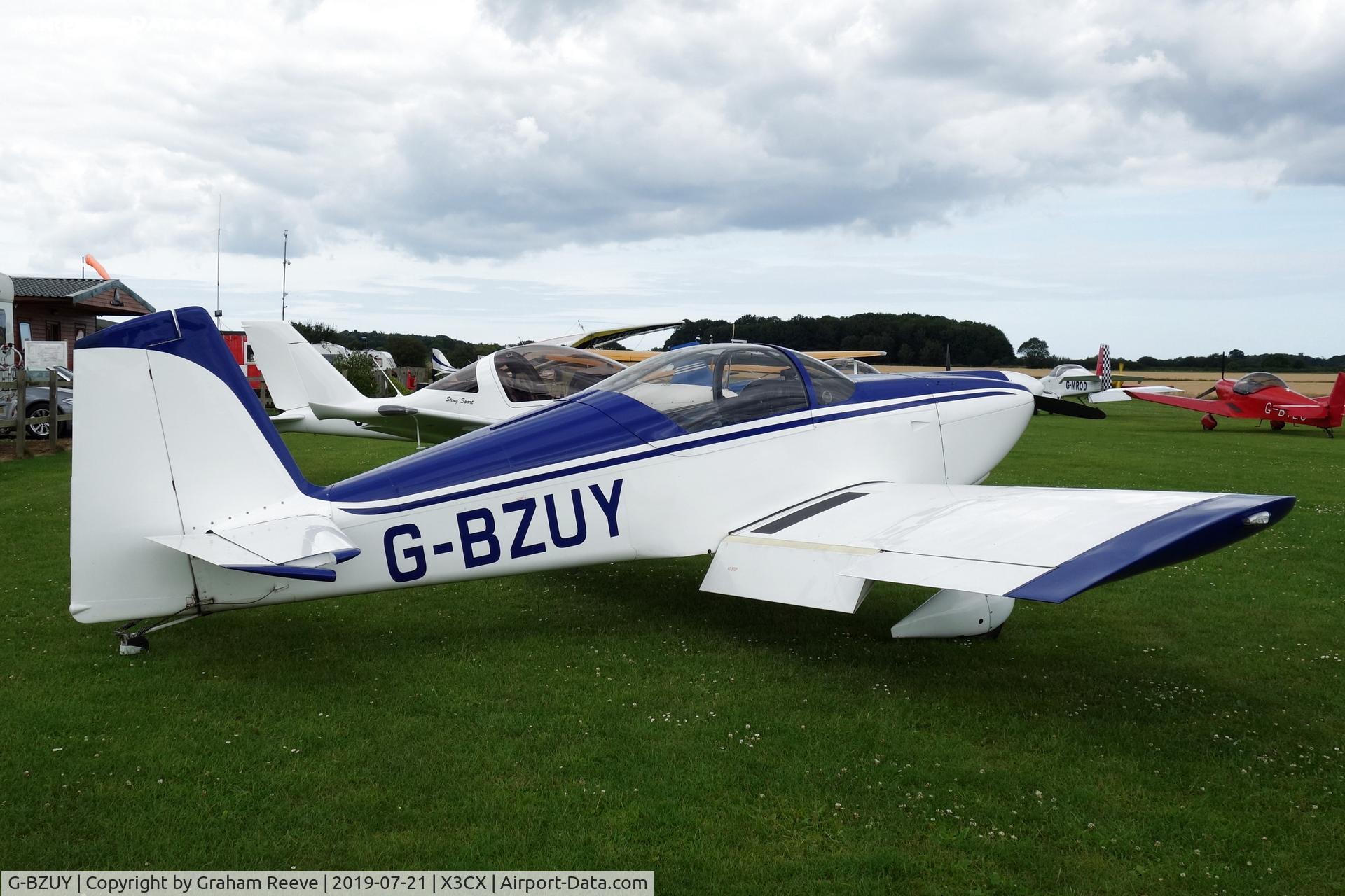 G-BZUY, 2001 Vans RV-6 C/N PFA 181A-13471, Parked at Northrepps.
