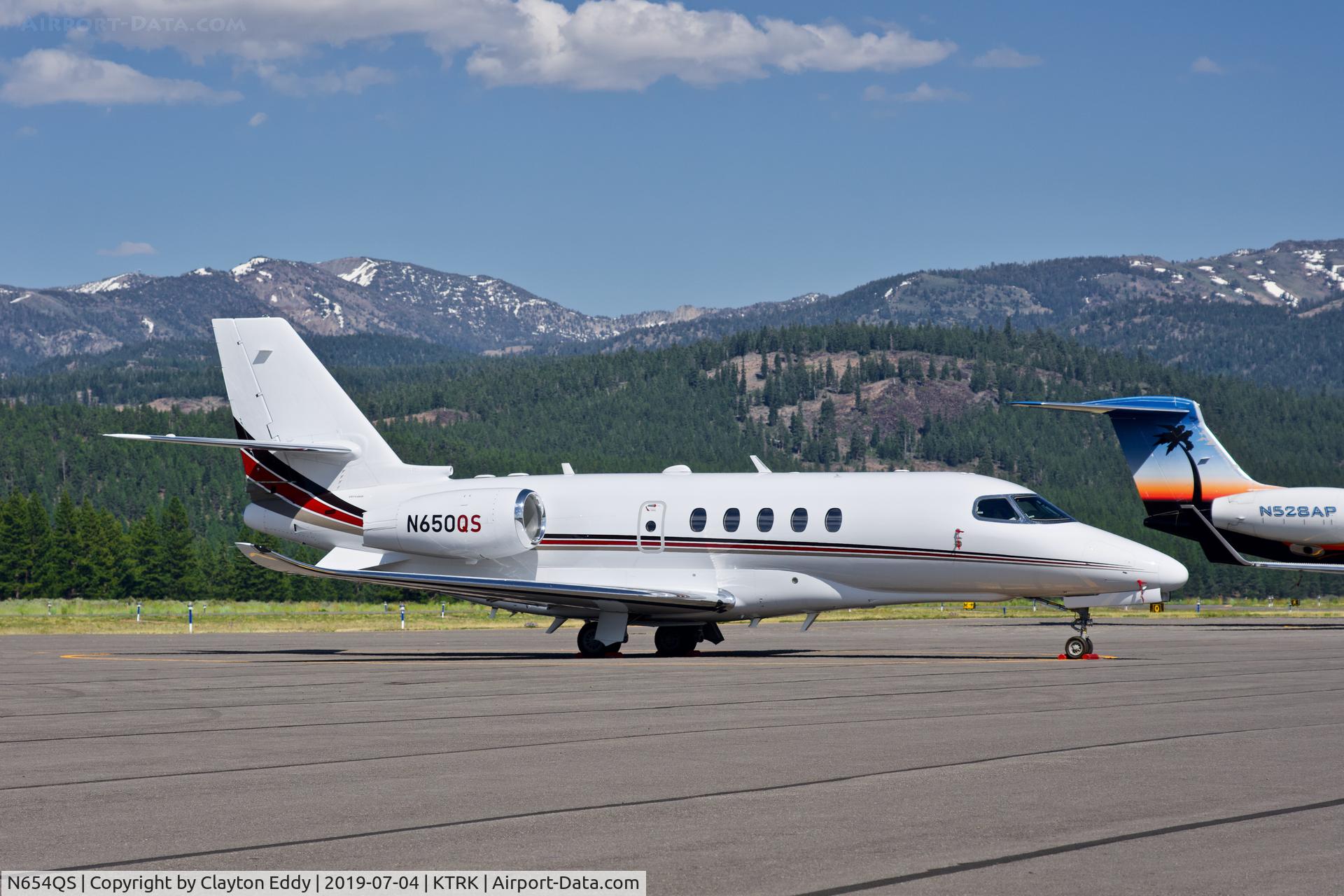 N654QS, 2006 Cessna 560XL C/N 560-5611, Truckee Airport 2019.