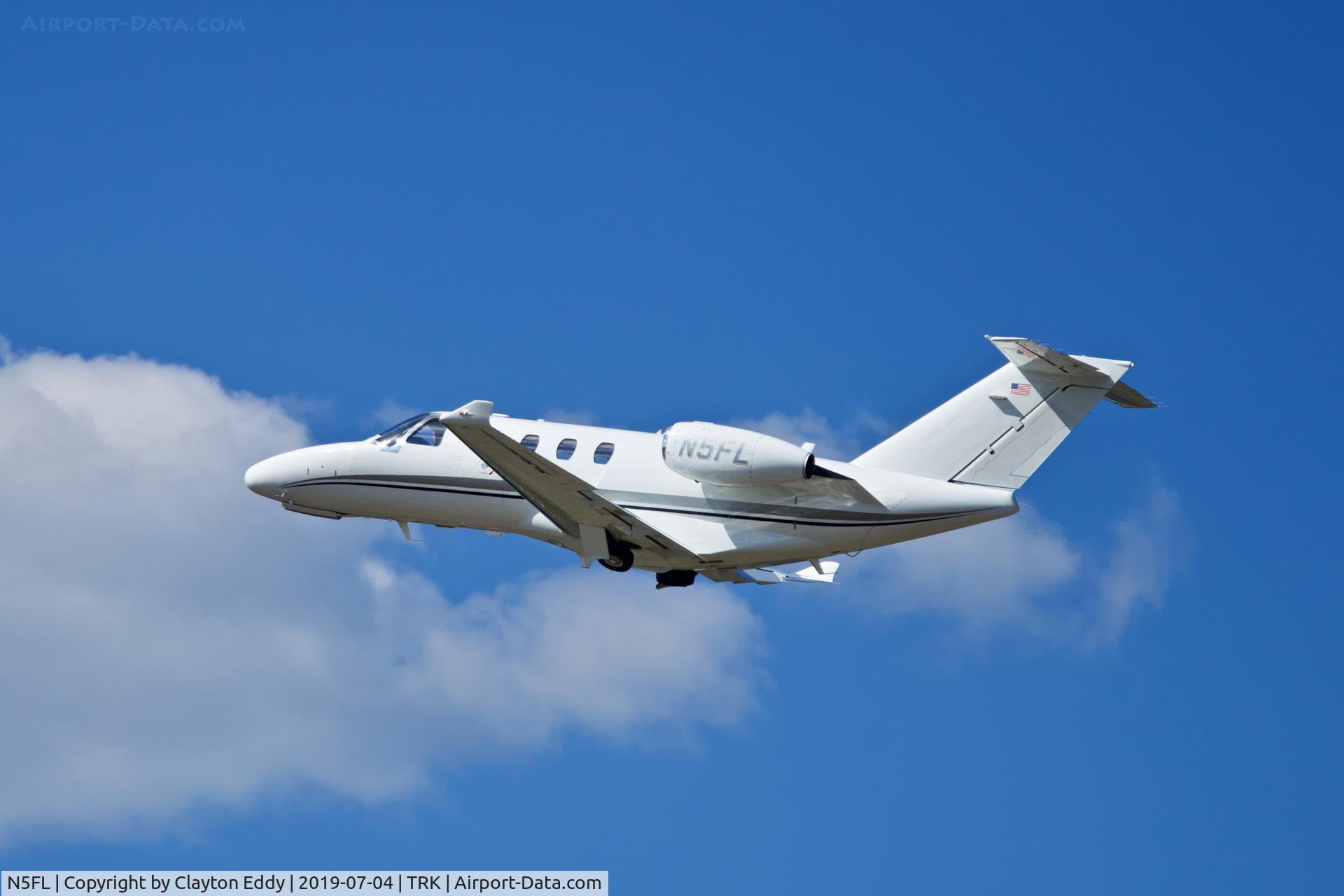 N5FL, 2015 Cessna 525C CitationJet CJ4 CitationJet CJ4 C/N 525C-0904, Truckee Airport 2019.