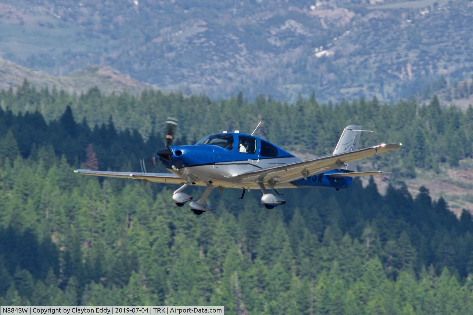 N884SW, 2017 Cirrus SR22T C/N 1562, Truckee Airport 2019.