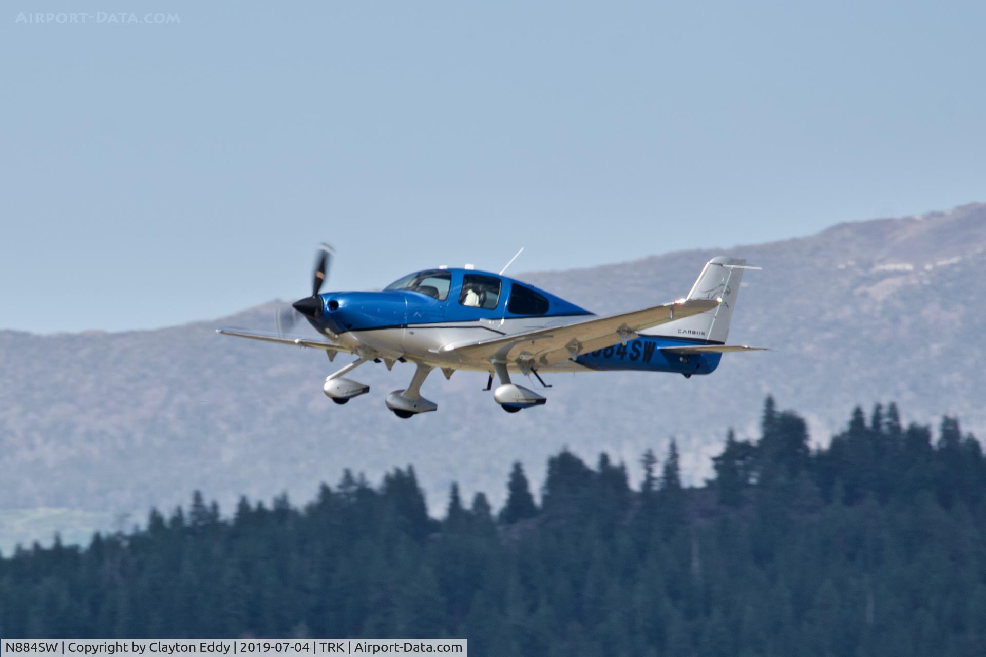 N884SW, 2017 Cirrus SR22T C/N 1562, Truckee Airport 2019.