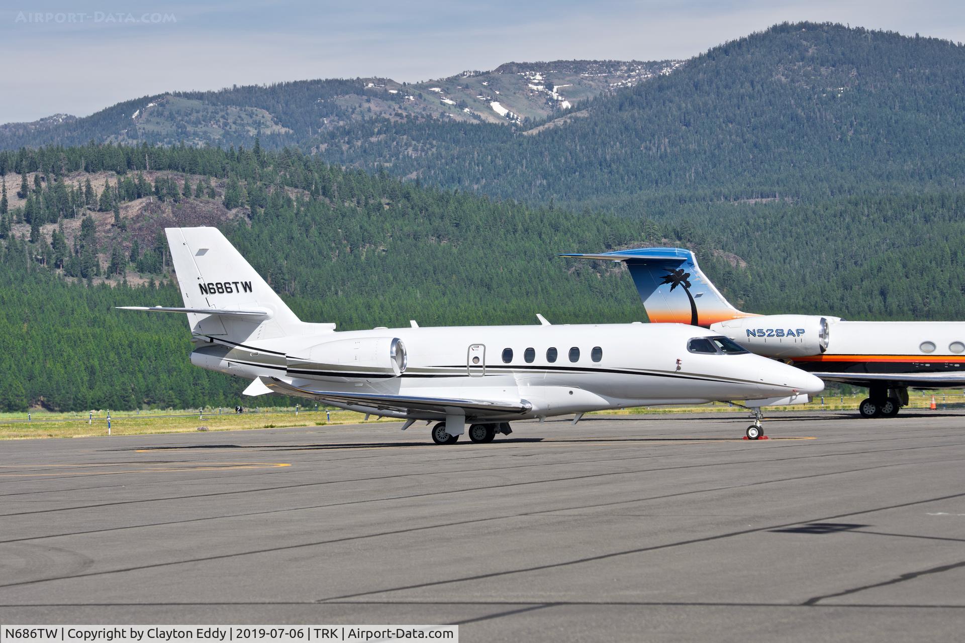 N686TW, 2015 Cessna 680A Citation Latitude C/N 680A-0006, Truckee Airport 2019.
