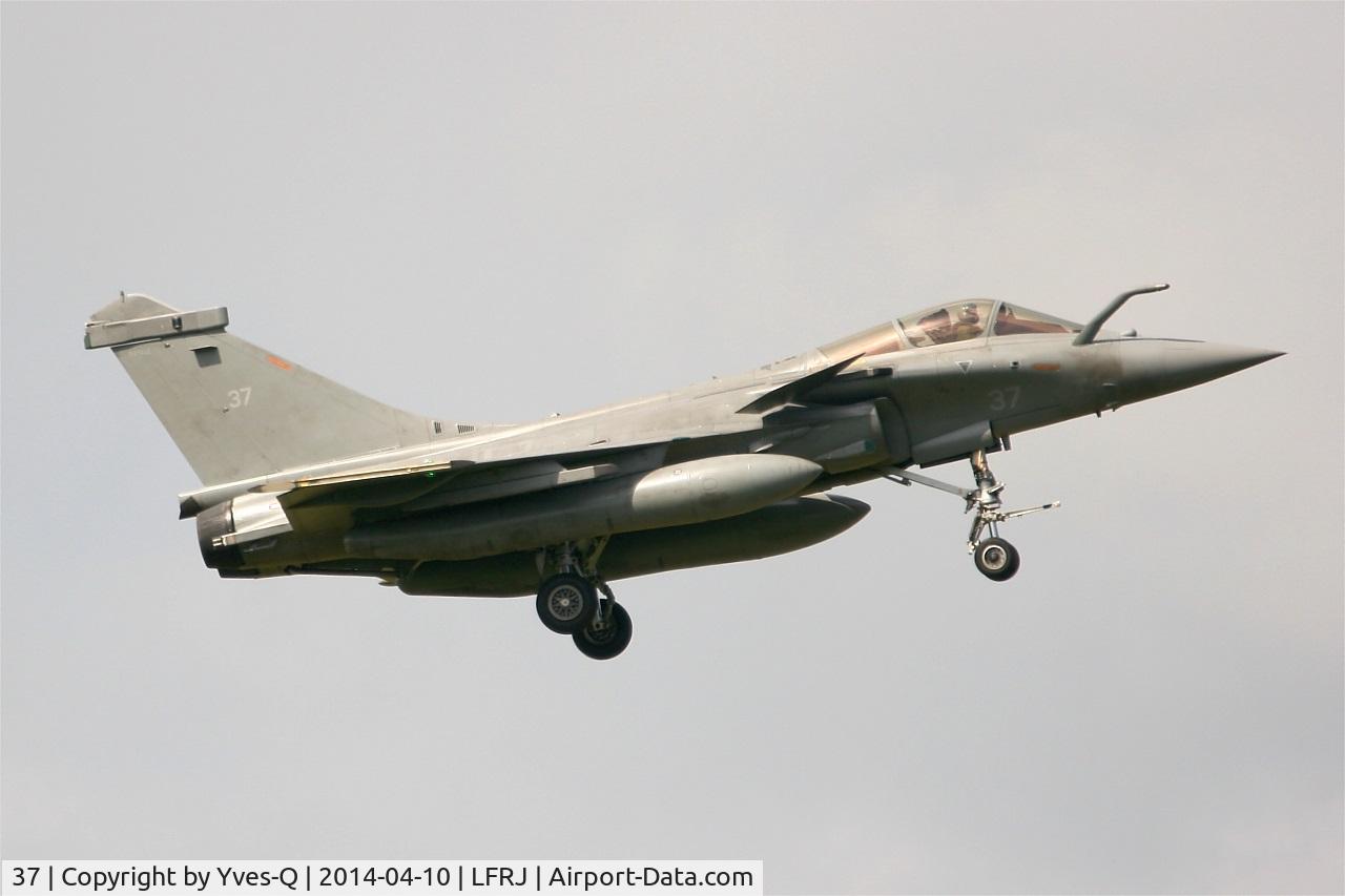 37, 2012 Dassault Rafale M C/N 37, Dassault Rafale M, On final rwy 08, Landivisiau Naval Air Base (LFRJ)