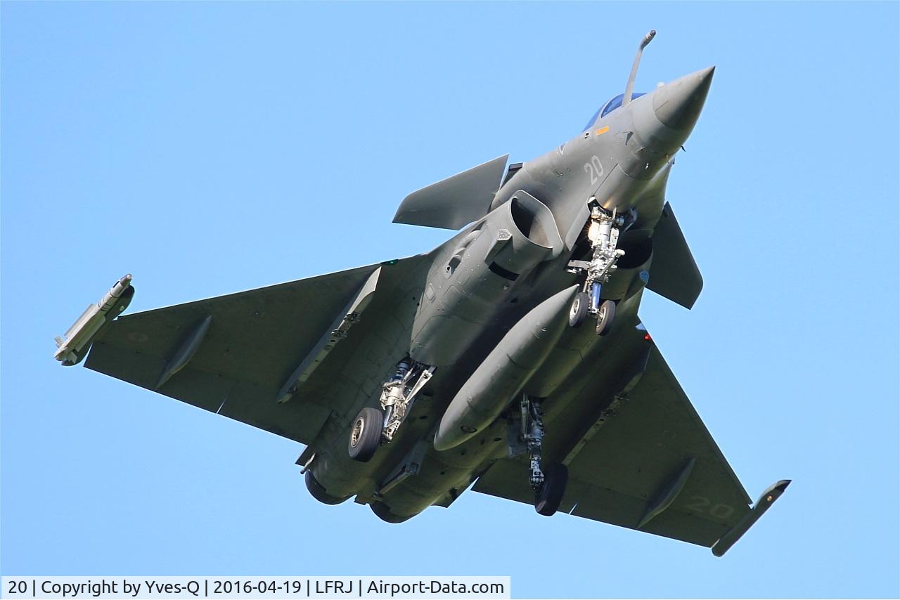 20, Dassault Rafale M C/N 20, Dassault Rafale M, On final rwy 08, Landivisiau Naval Air Base (LFRJ)