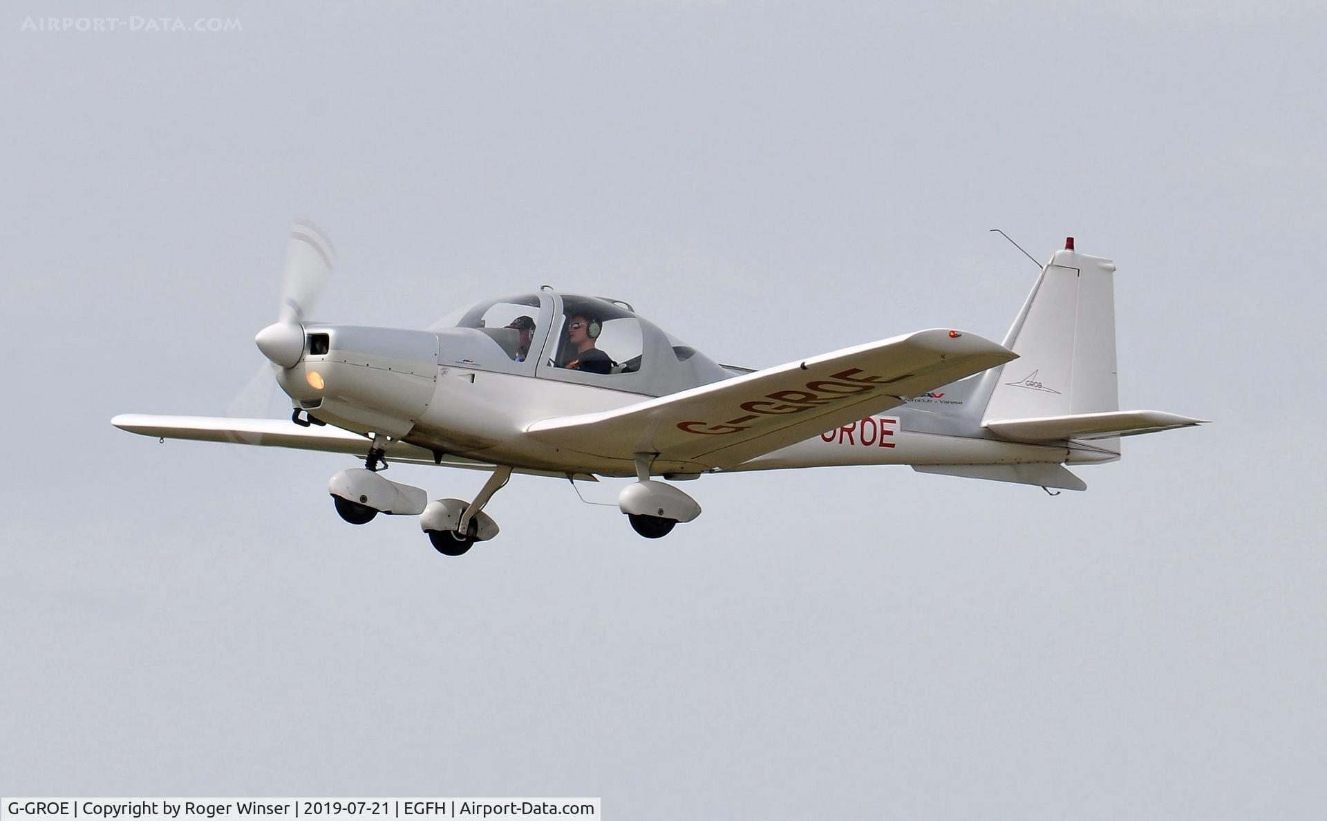 G-GROE, 1989 Grob G-115 C/N 8054, Visiting G-115 departing Runway 22.