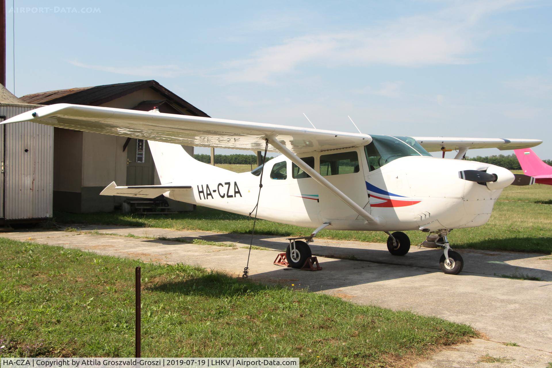 HA-CZA, 1964 Cessna 205A C/N 205-0556, LHKV - Kaposujlak Airport, Hungary / 2019