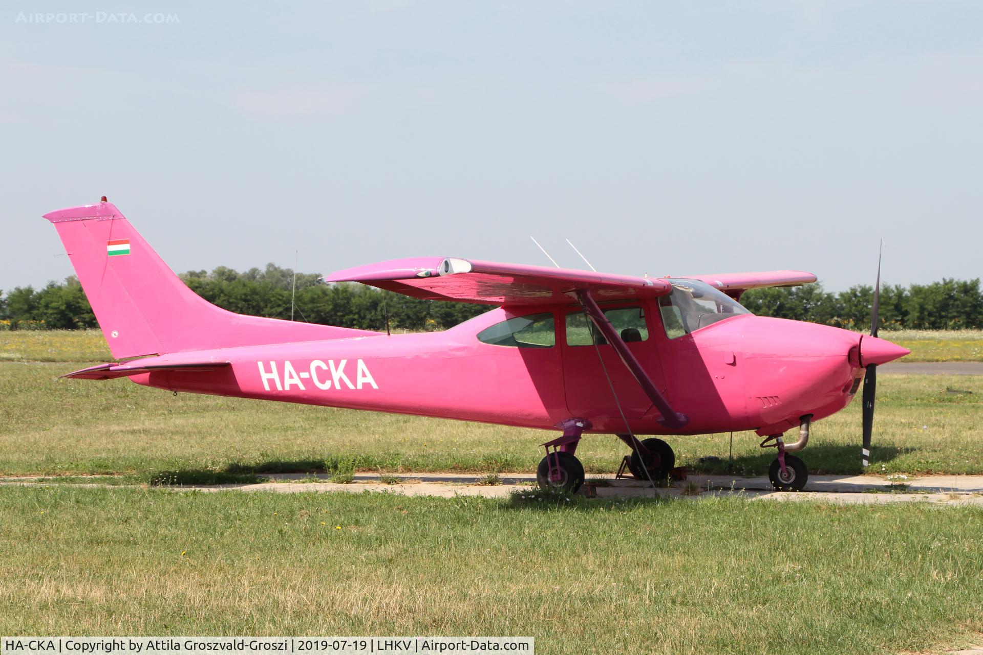HA-CKA, 1979 Reims F182Q Skylane C/N F18200100, LHKV - Kaposujlak Airport, Hungary / 2019