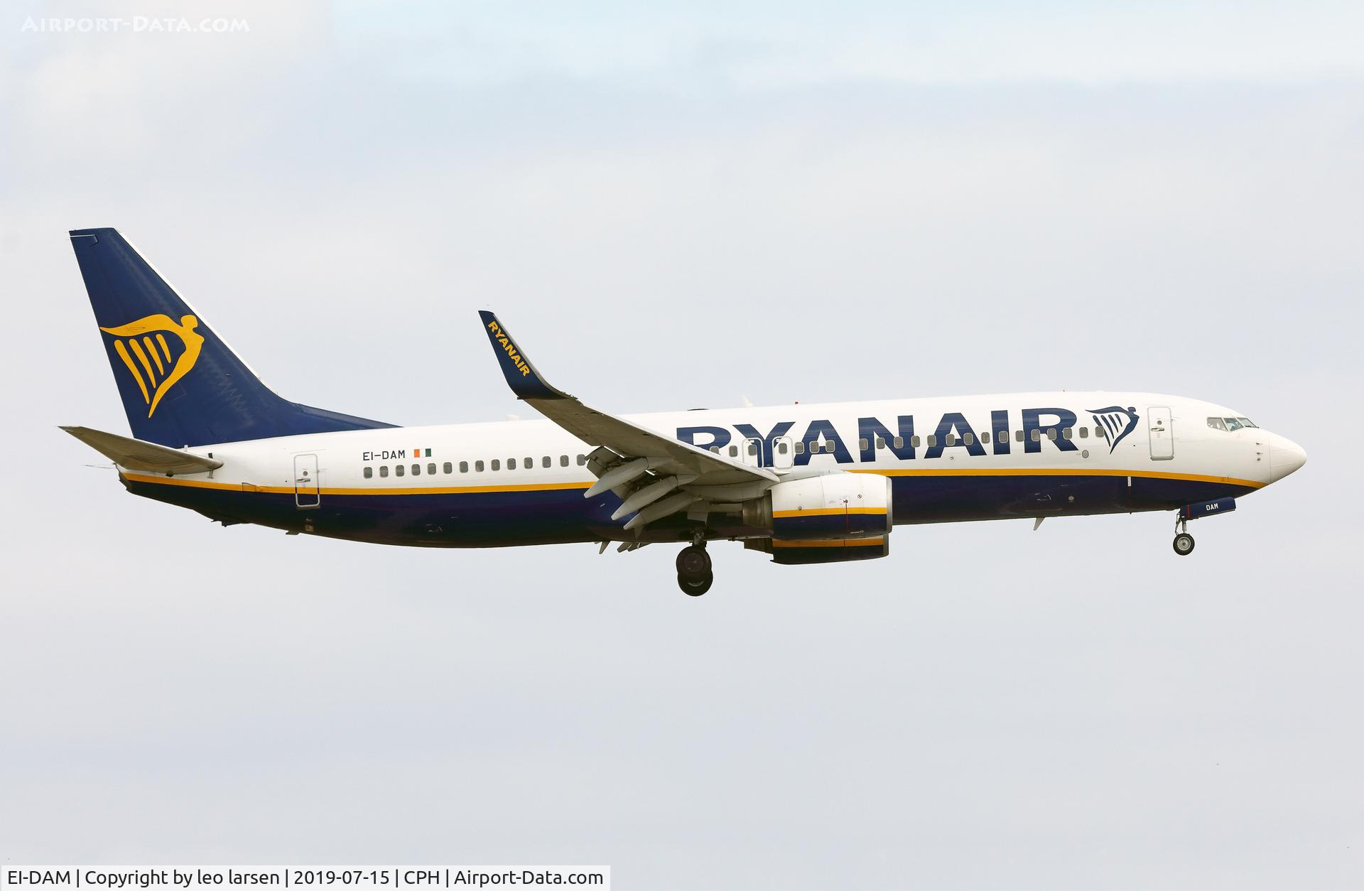 EI-DAM, 2003 Boeing 737-8AS C/N 33719, Copenhagen 15.7.2019 on final to R-22L