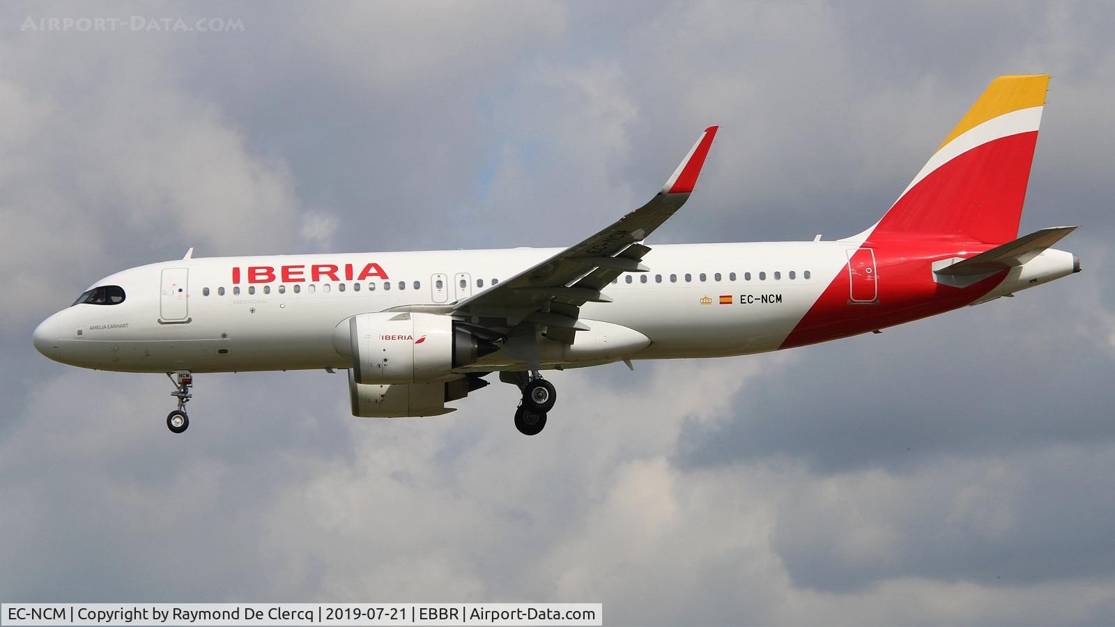 EC-NCM, 2019 Airbus A320-251N C/N 8781, Landing at Brussels rwy 25L.