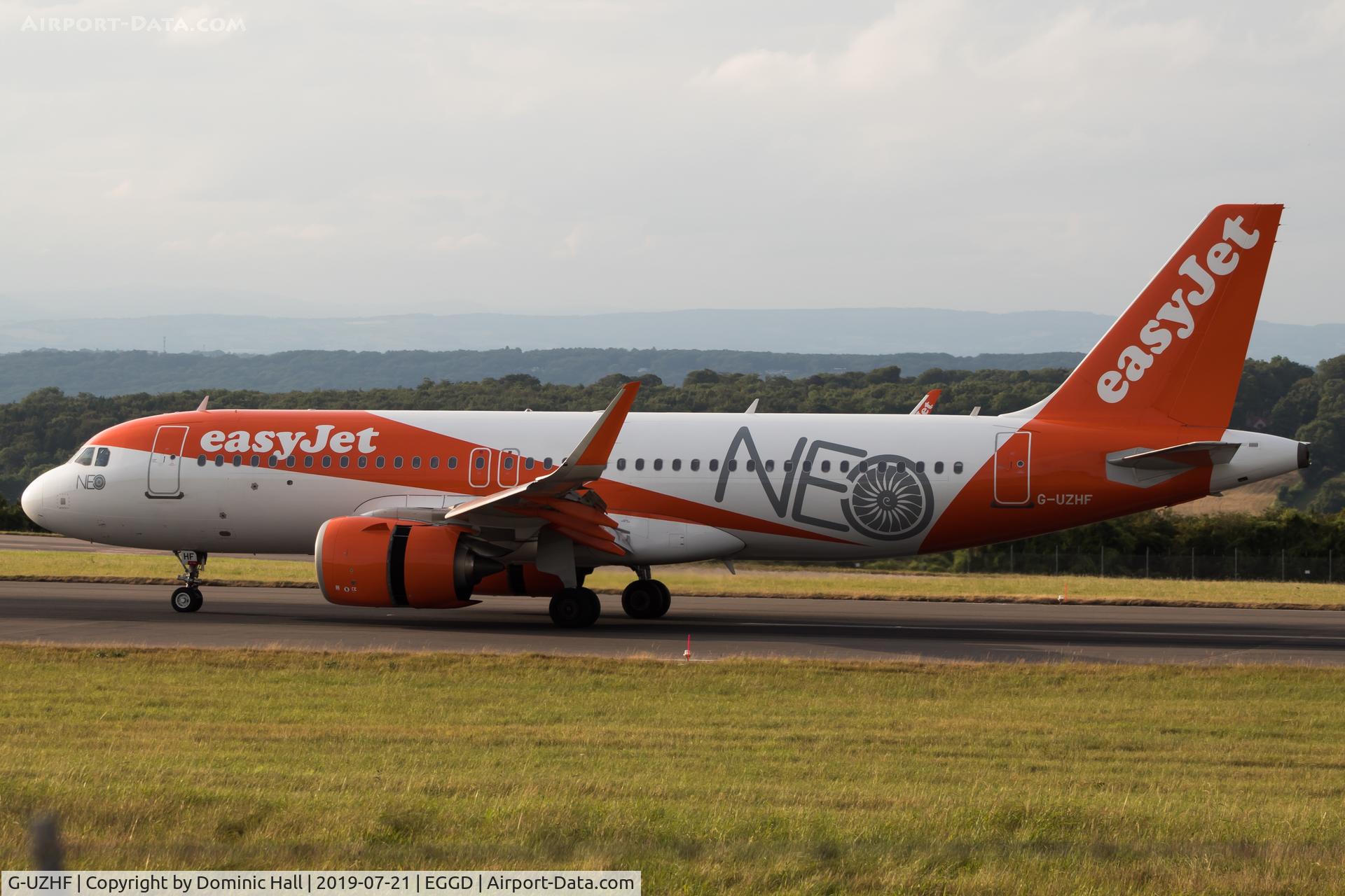 G-UZHF, 2018 Airbus A320-251N C/N 8193, Landing RWY 27